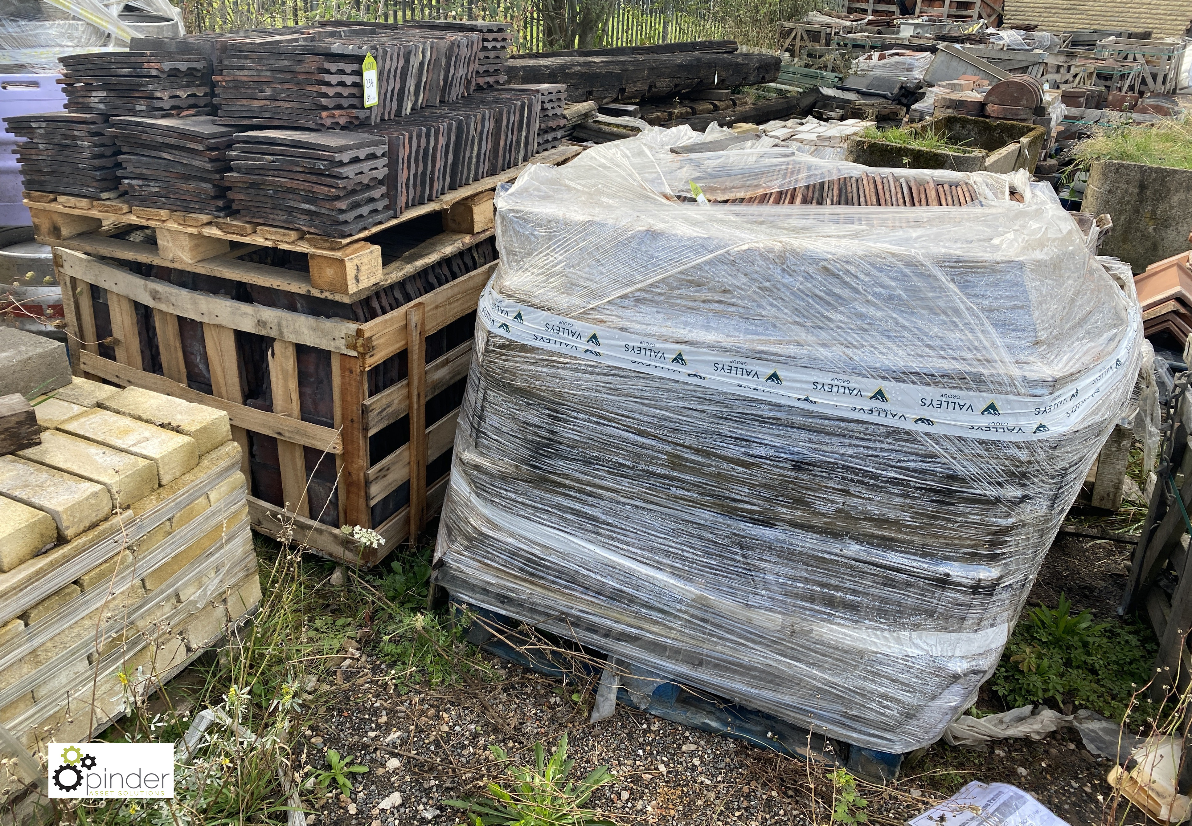 A large quantity reclaimed dignus sandstorm Roofing Tiles, to 2 crates and pallet - Image 6 of 7