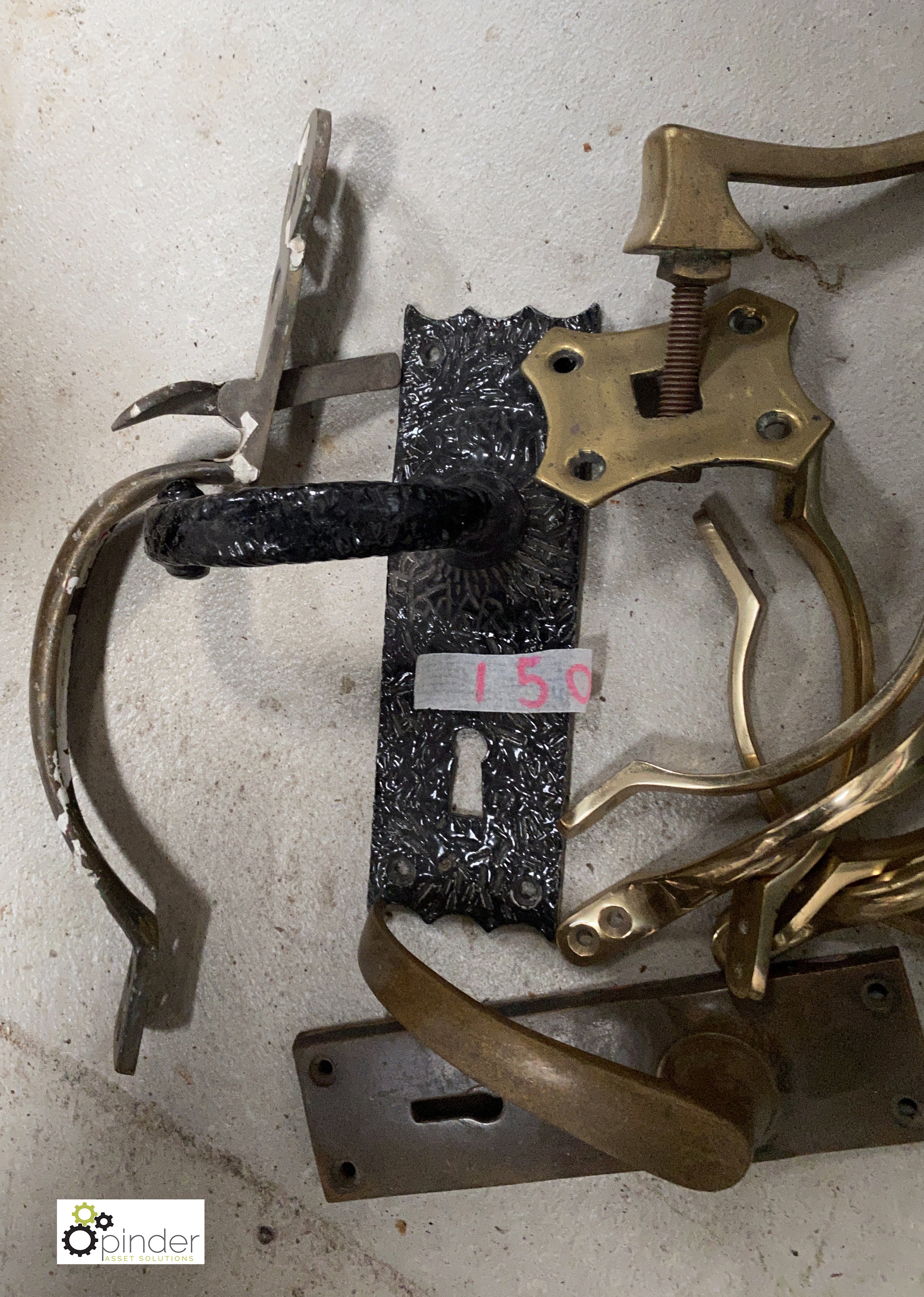 A quantity brass Door Handles - Image 3 of 4