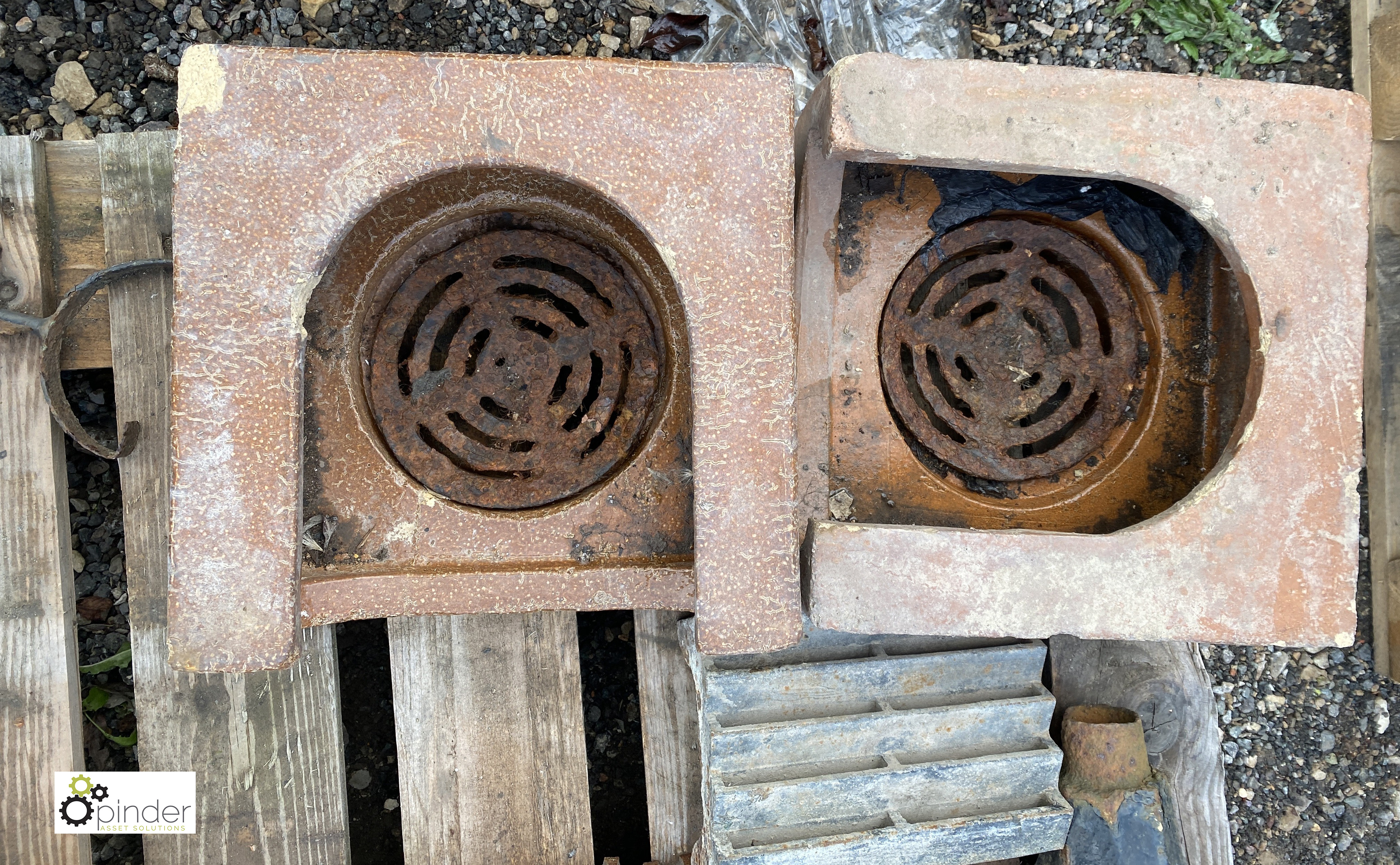 A quantity various reclaimed Rain Hoppers and salt glazed Catch Pots, to pallet - Image 6 of 8