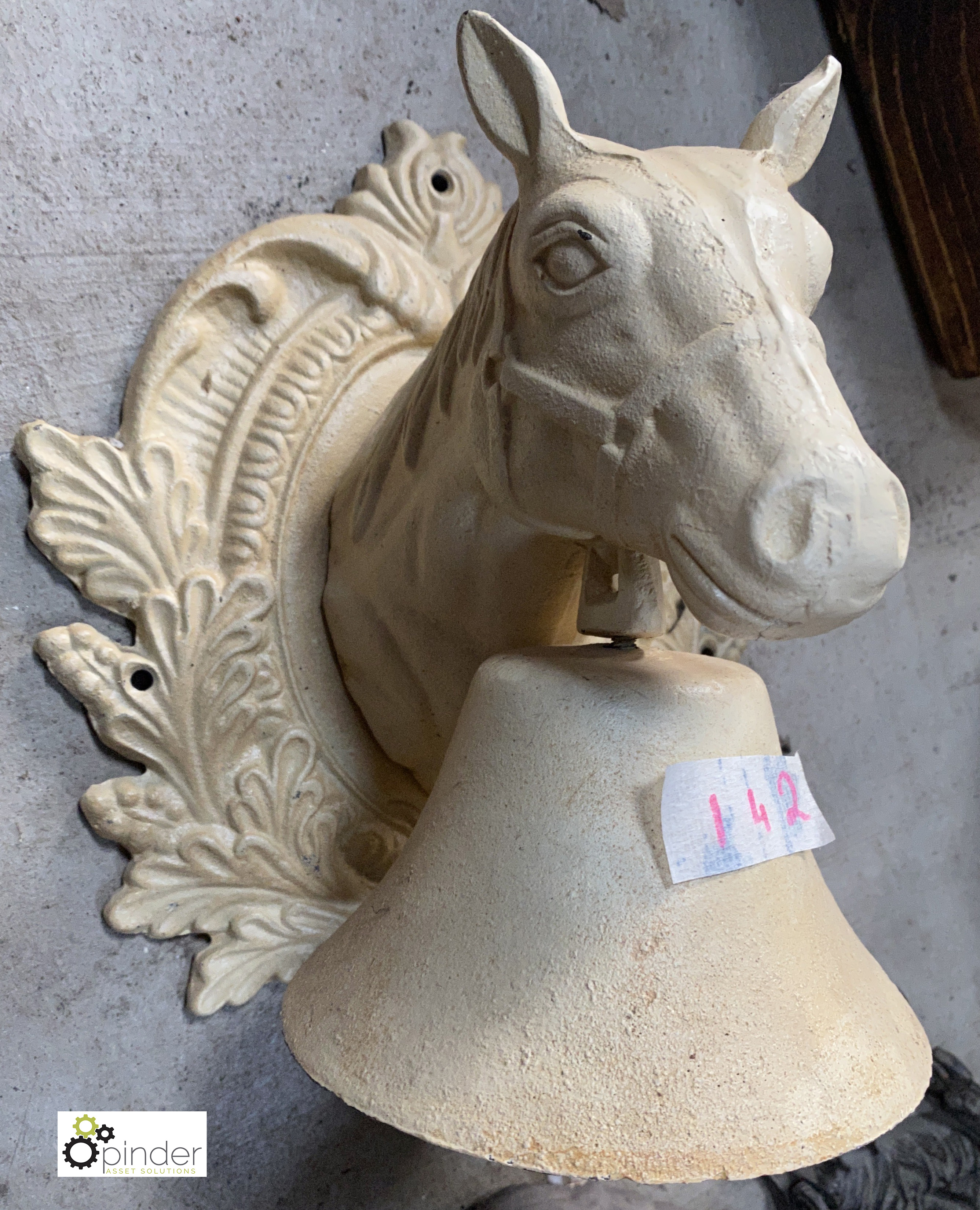 A cast iron wall mounted horse head with bridle Milking Bell, 260mm high x 230mm wide - Image 3 of 5