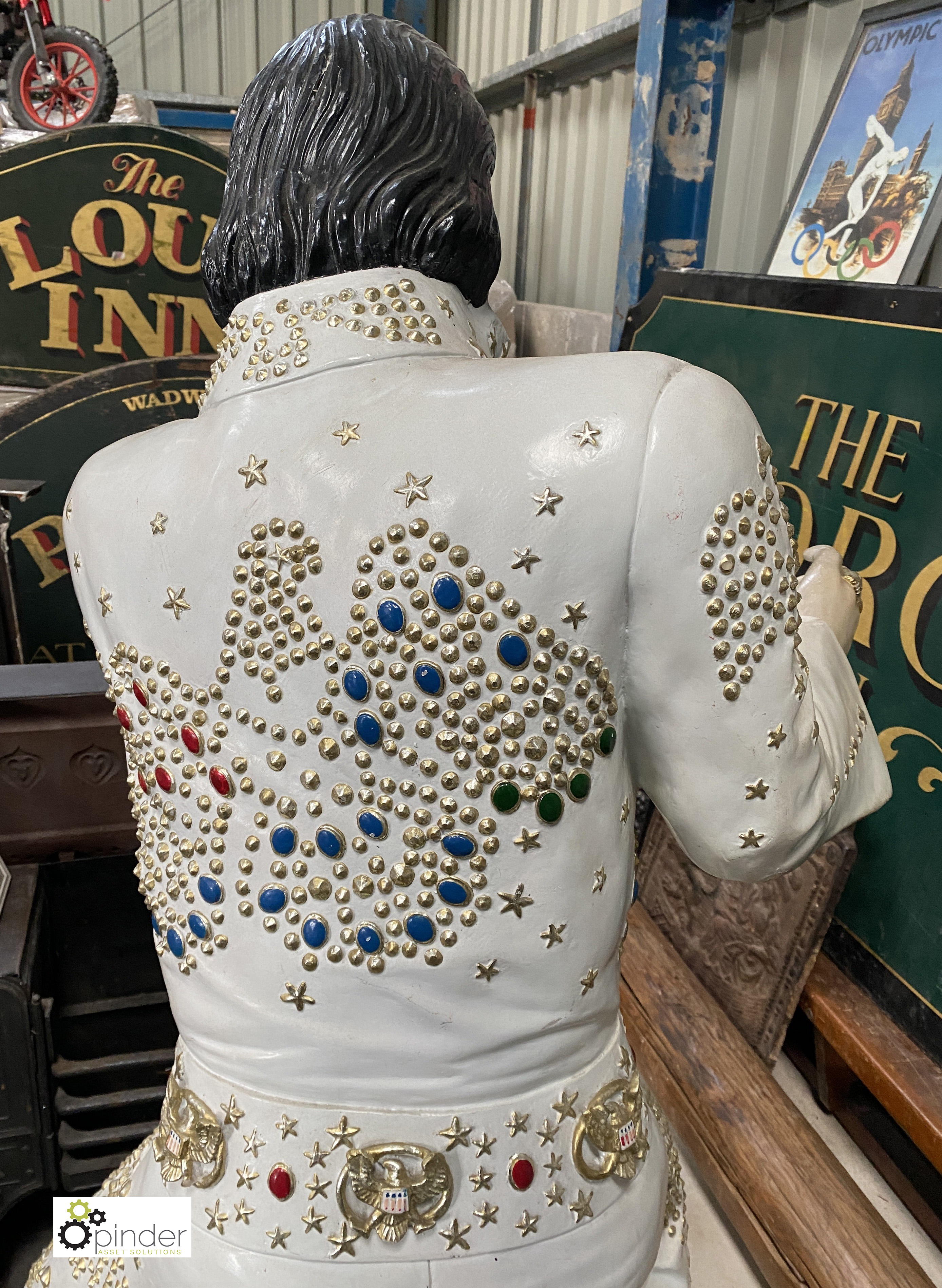 A life size ‘Elvis’ Statue, reclaimed from Blackpool Pier, 1700mm high x 490mm x 990mm - Image 10 of 15