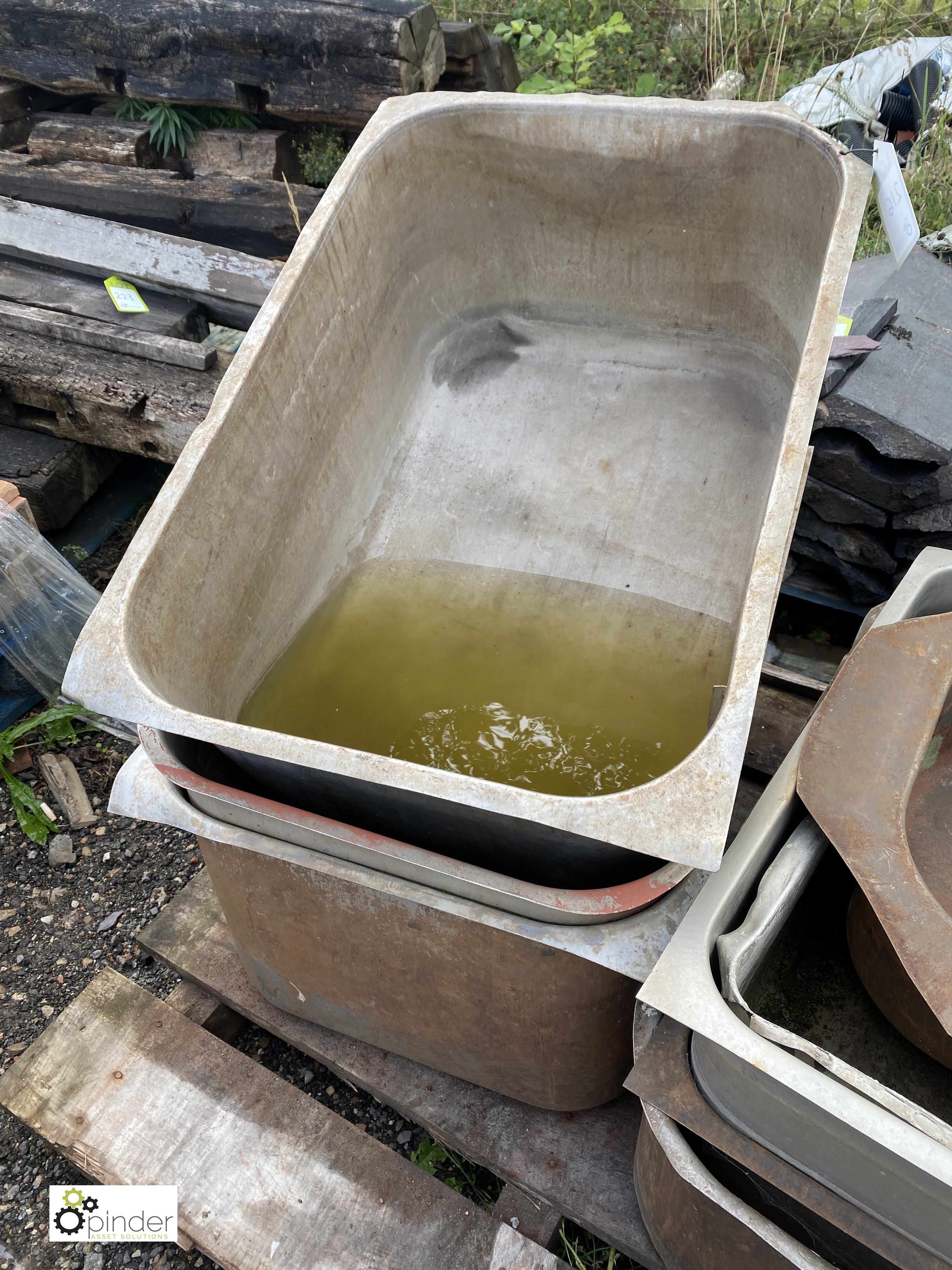 A quantity various reclaimed metal Sinks, to pallet - Image 4 of 6