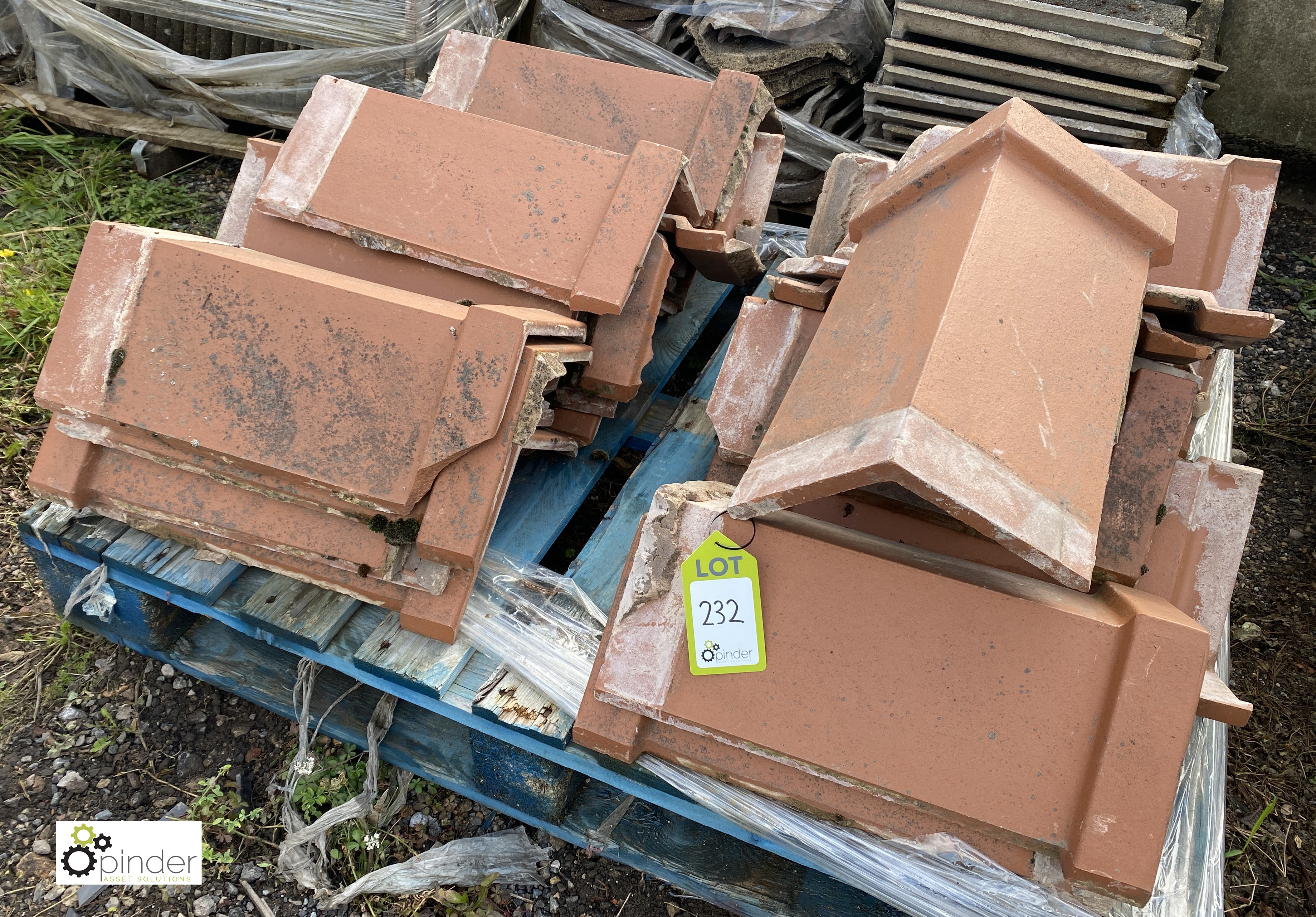 Approx. 18 reclaimed red Ridge Tiles, to pallet