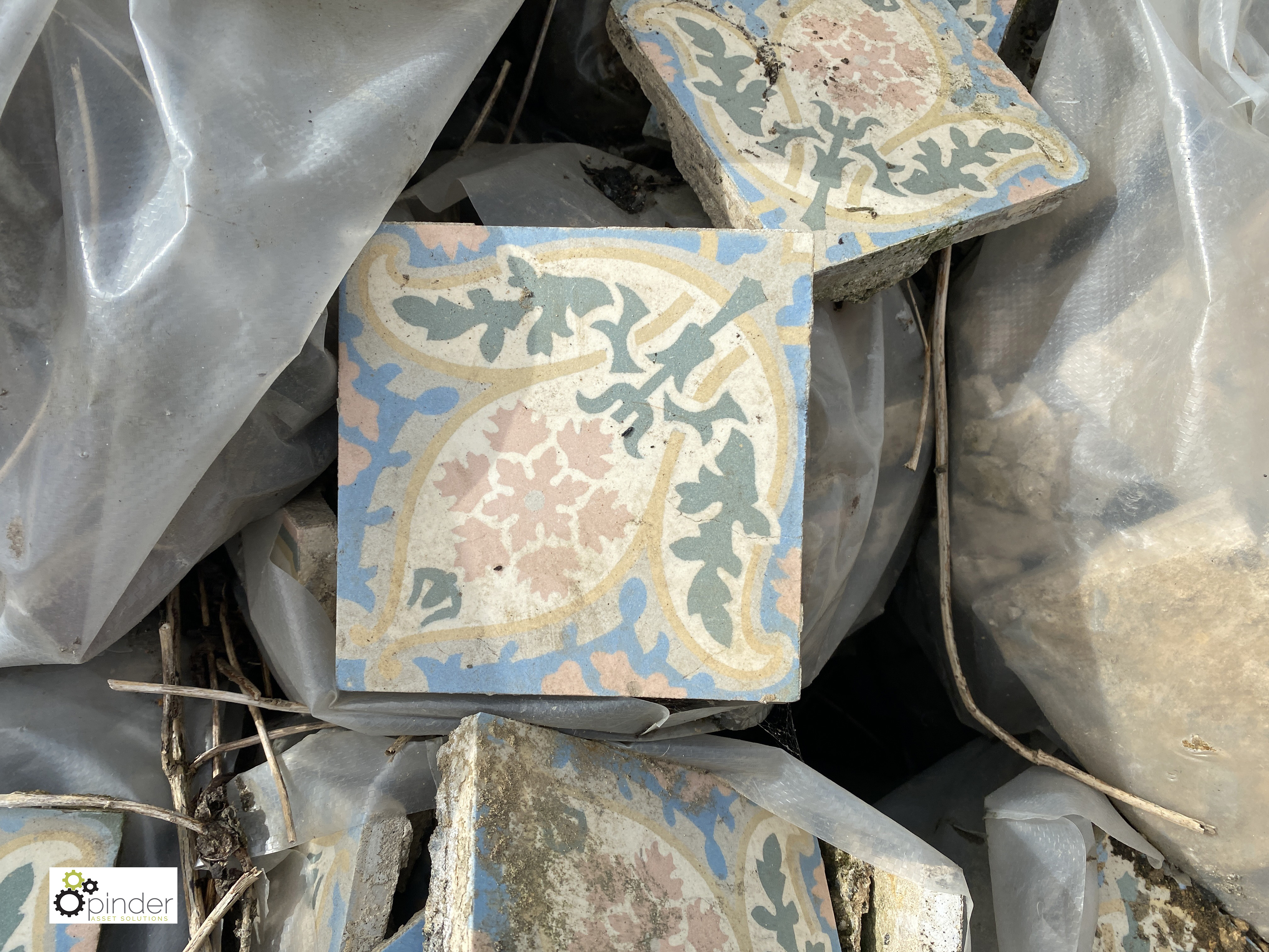 A quantity unrestored Encaustic French/English Floor Tiles, to crate - Image 3 of 8