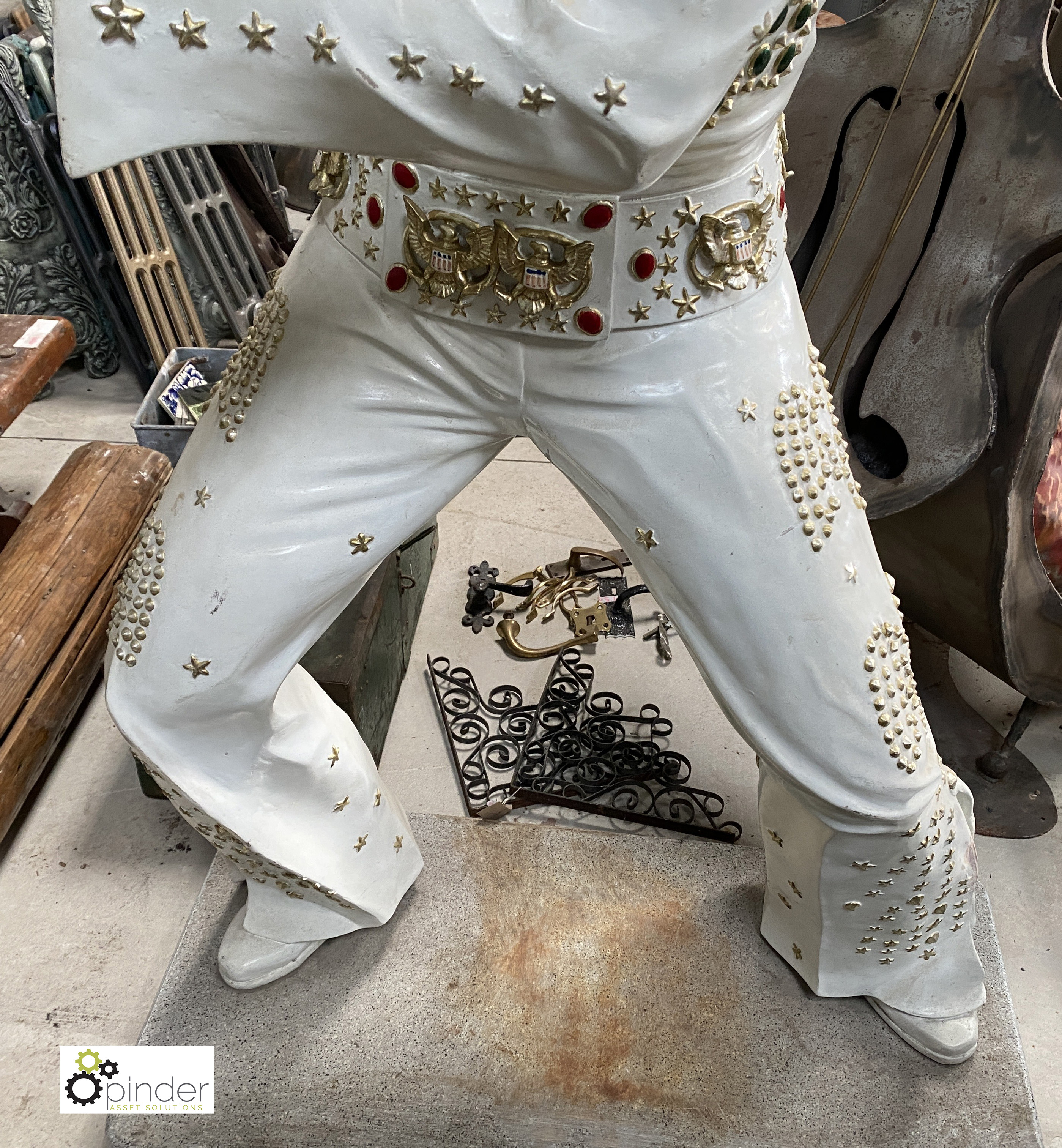 A life size ‘Elvis’ Statue, reclaimed from Blackpool Pier, 1700mm high x 490mm x 990mm - Image 4 of 15