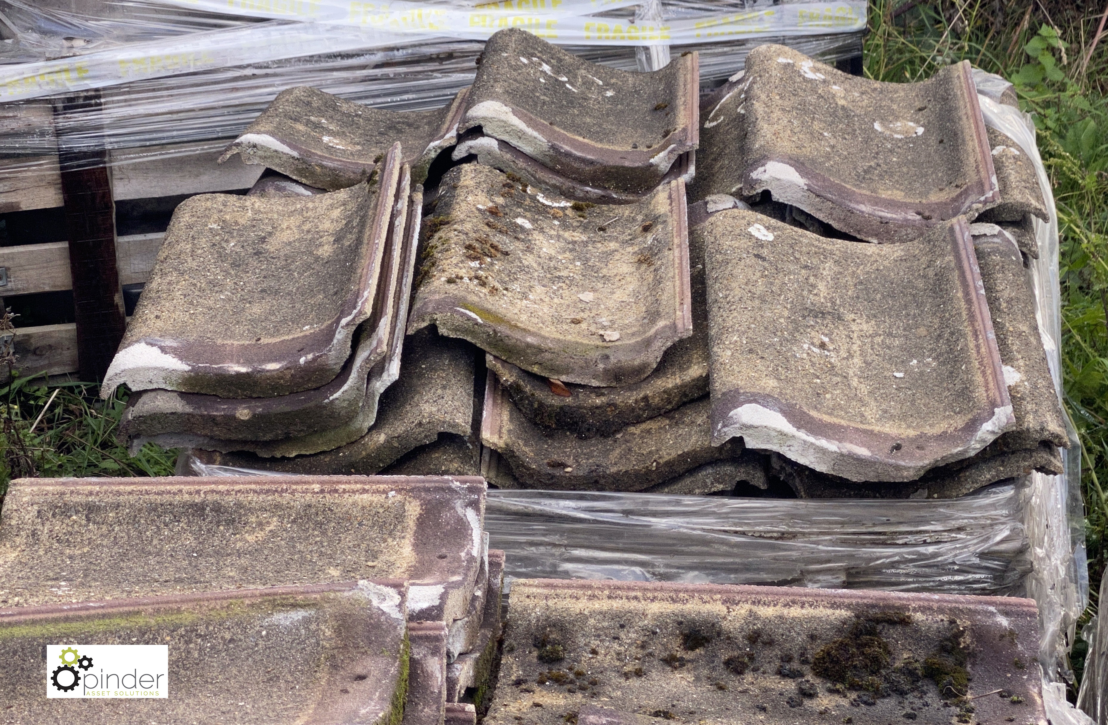 A large quantity reclaimed concrete Pantiles, to 6 crates - Image 6 of 12