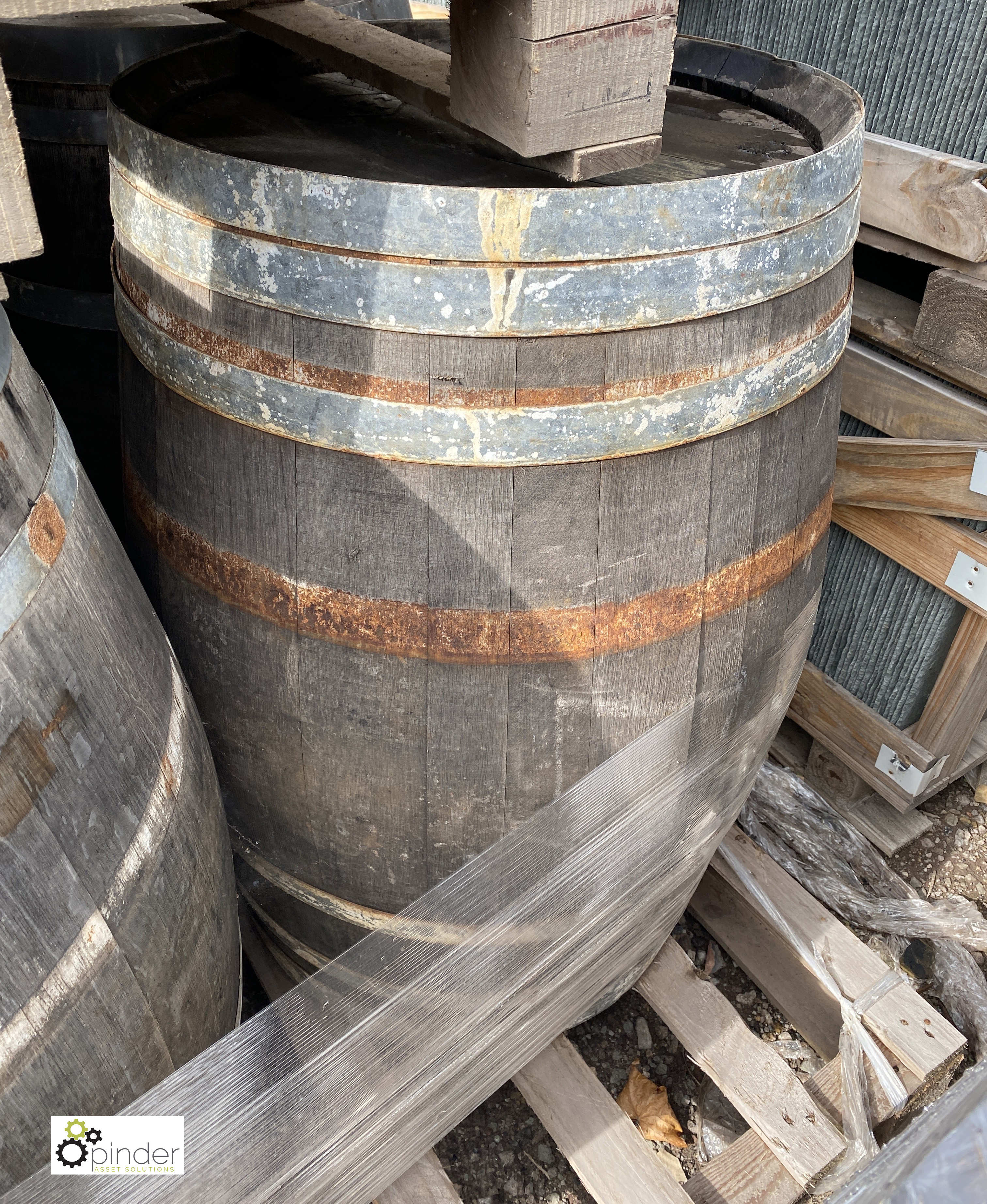 4 reclaimed Whiskey Barrels - Image 5 of 6