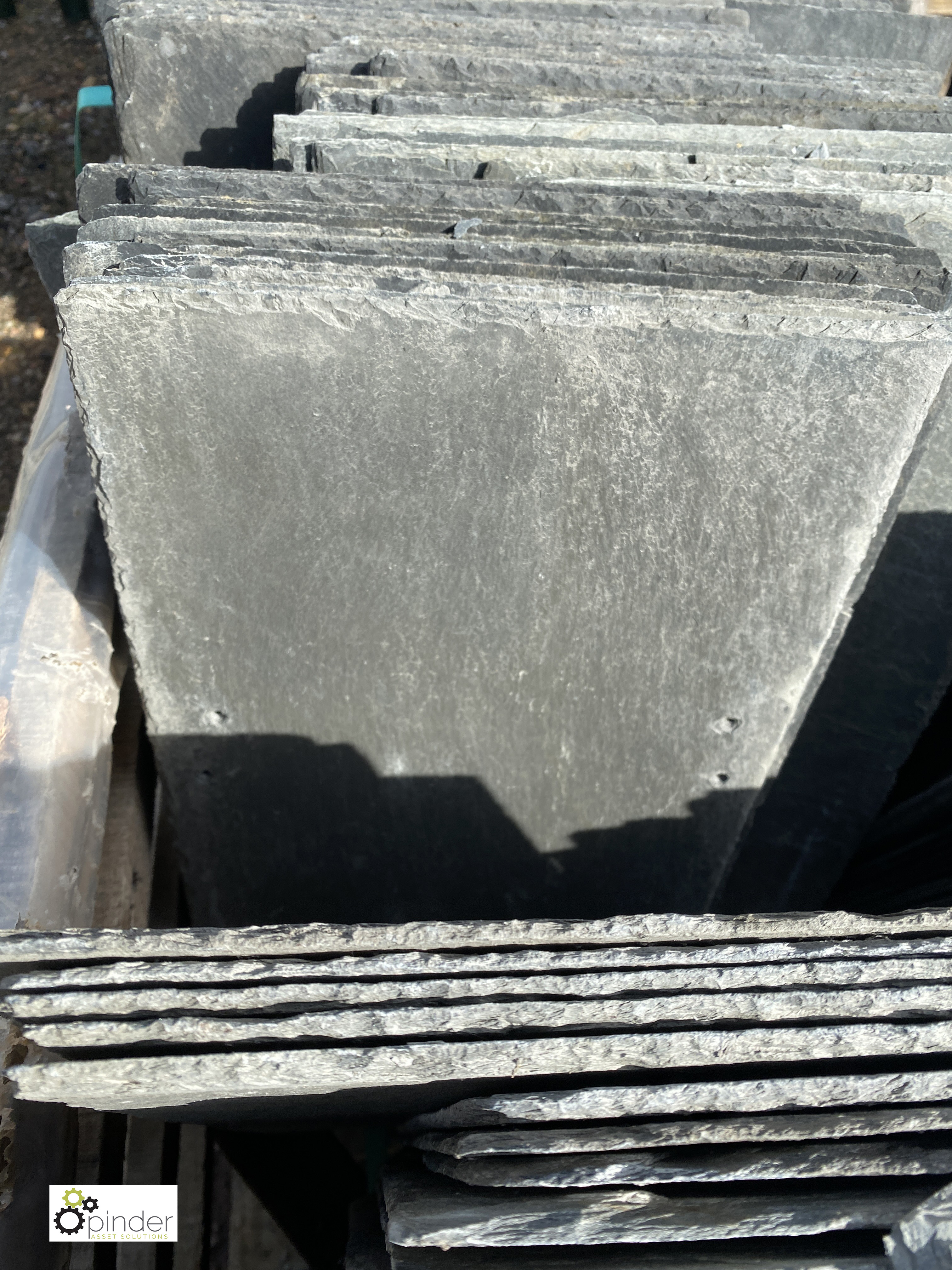 A quantity Roof Slate, 24in x 12in, to 2 crates - Image 3 of 8