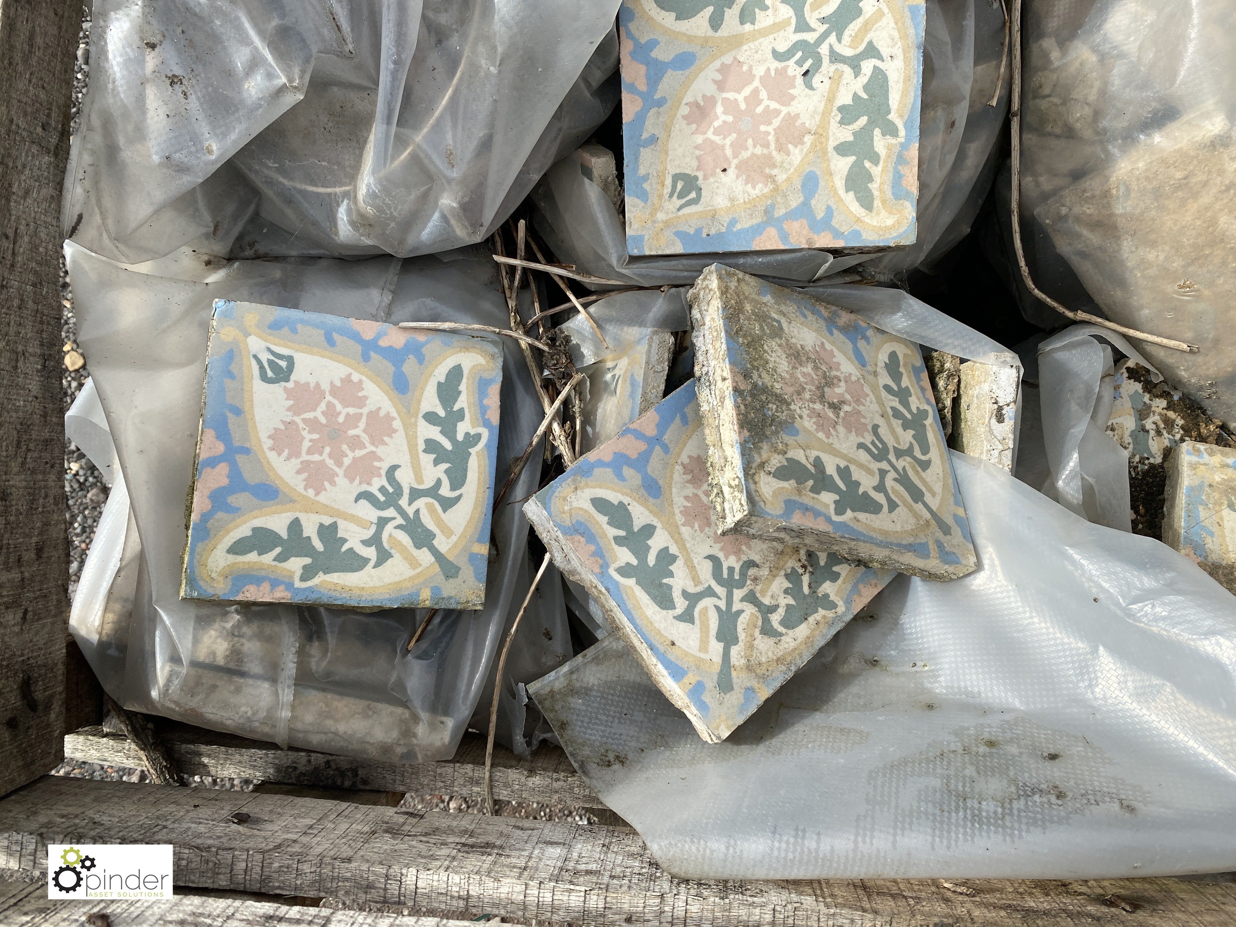 A quantity unrestored Encaustic French/English Floor Tiles, to crate - Image 7 of 8