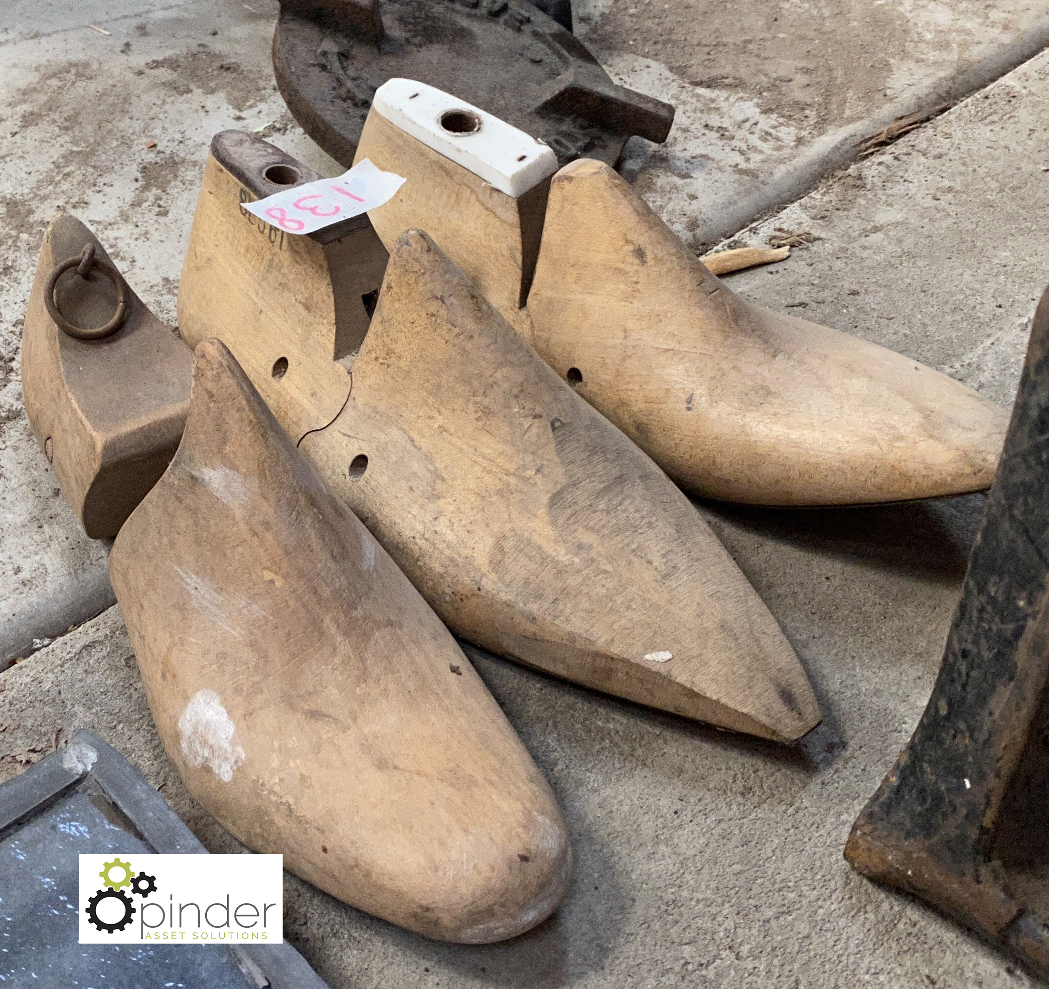 3 period wooden Shoe Lasts - Image 3 of 4