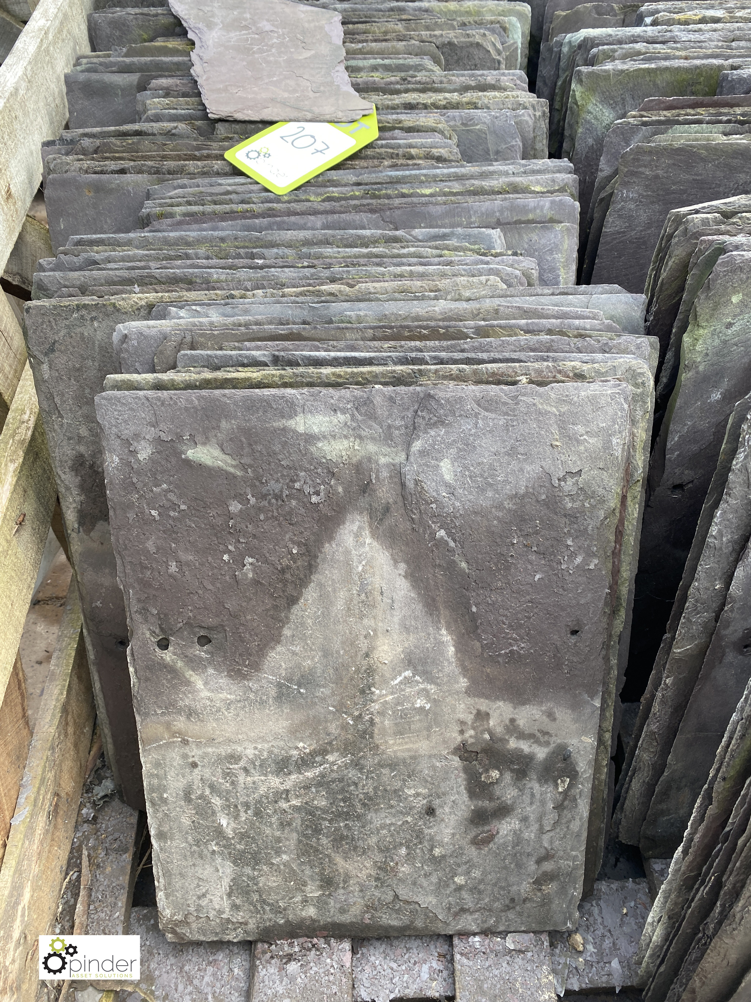 Approx. 260 reclaimed Roofing Slates, 16in x 12in - Image 2 of 5