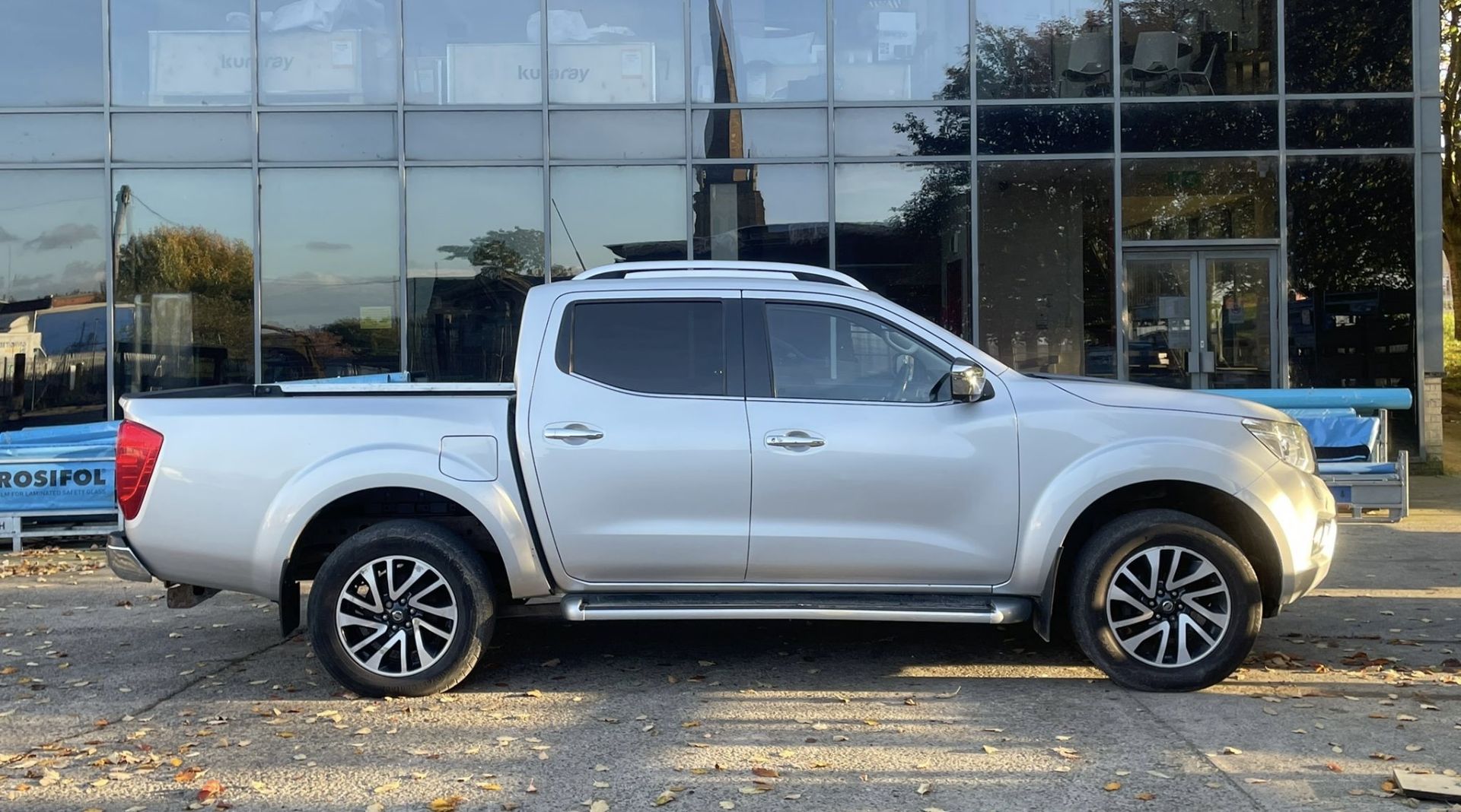 Nissan Navara NP300 2.3dci Tekna Crewcab Pickup, Registration: FY66 KYH; Date of Registration: 28 - Image 4 of 11