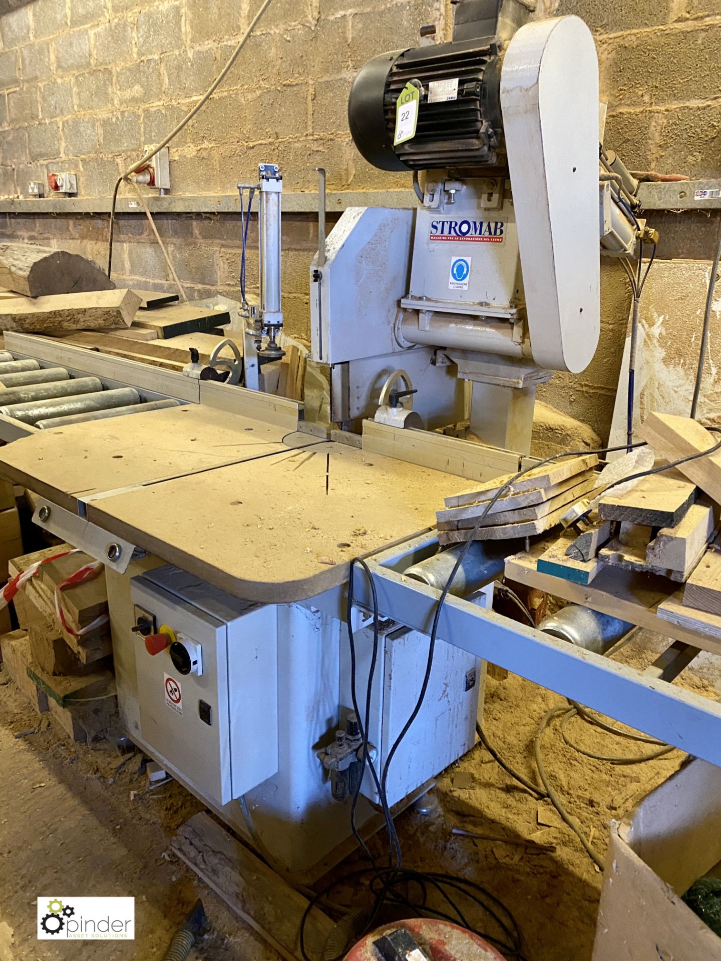 Stromab PS600 Auto Pendulum Crosscut and Mitre Saw, max saw diameter 600mm, 415volts, with 2 - Image 2 of 14