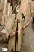 Quantity various Seasoned Oak and Softwood Beams and Offcuts (LOCATION: Harbury)