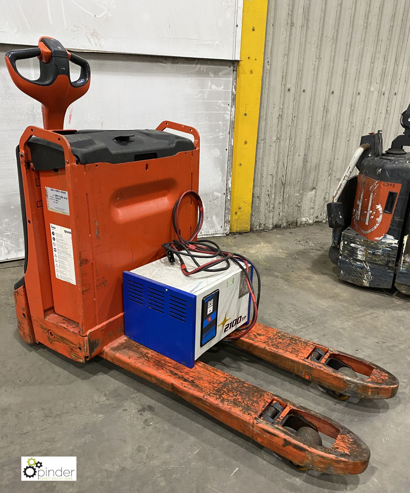Linde T20 Electric Pedestrian Pallet Truck, 2000kg capacity, 3947hours, with Exide TP24S050S battery