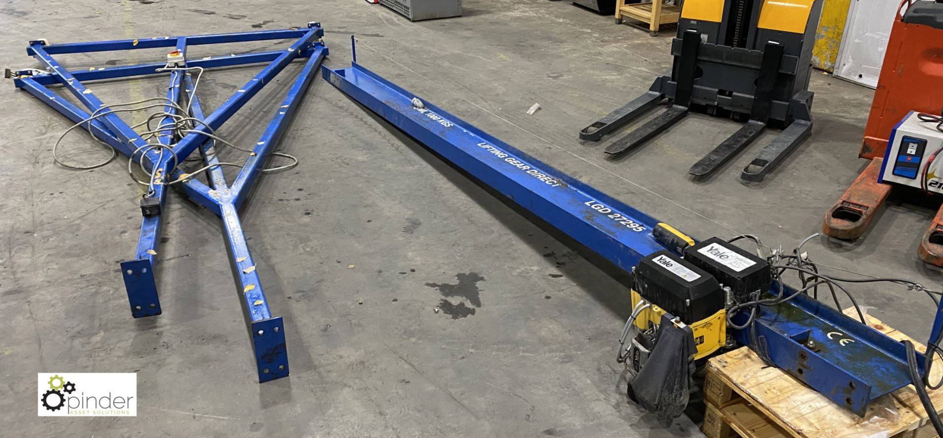 Mobile Lifting Gantry, 4280mm travel, 4400mm high, 1000kg capacity with Yale electric hoist, 1000kg - Image 11 of 12