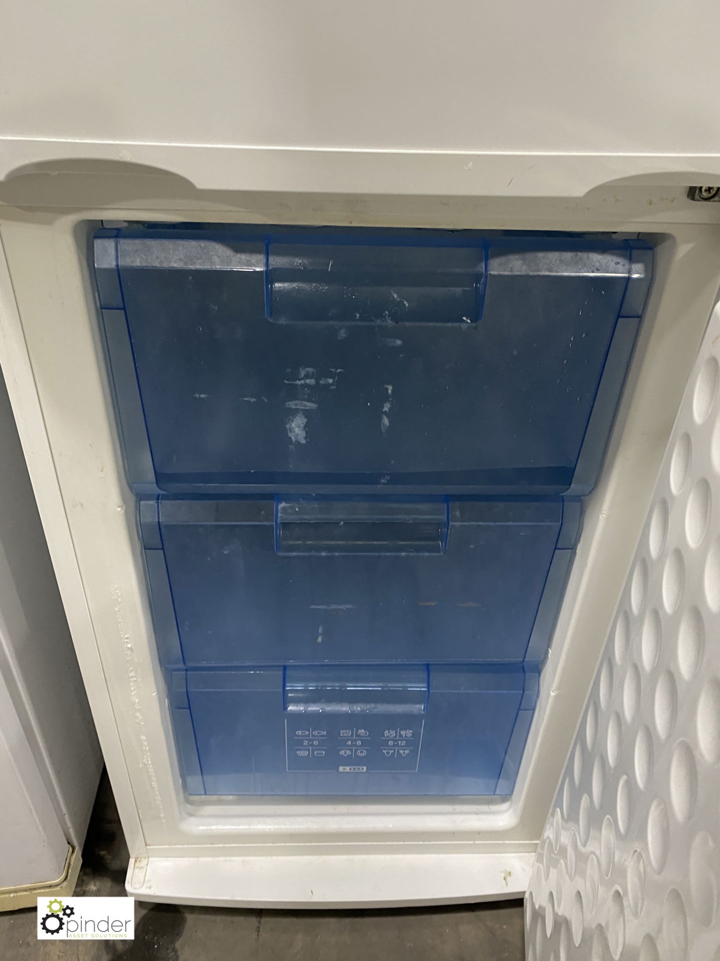 Bosch Classixx full height Fridge Freezer - Image 3 of 4