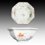 A 17TH CENTURY JAPANESE KAKIEMON OCTAGONAL BOWL, EDO PERIOD (1603-1868)