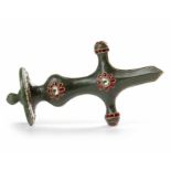 IMPORTANT MUGHAL GEM SET SPINACH JADE TALWAR SWORD HILT, INDIA 19TH CENTURY