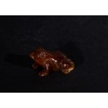 AN EGYPTIAN BANDED AGATE FROG