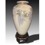 A LARGE JAPANESE WISTERIA SATSUMA VASE, SIGNED KINKOZAN, MEIJI PERIOD