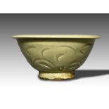 A CHINESE CELADON BOWL, NORTHERN SONG DYNASTY (960-1127)