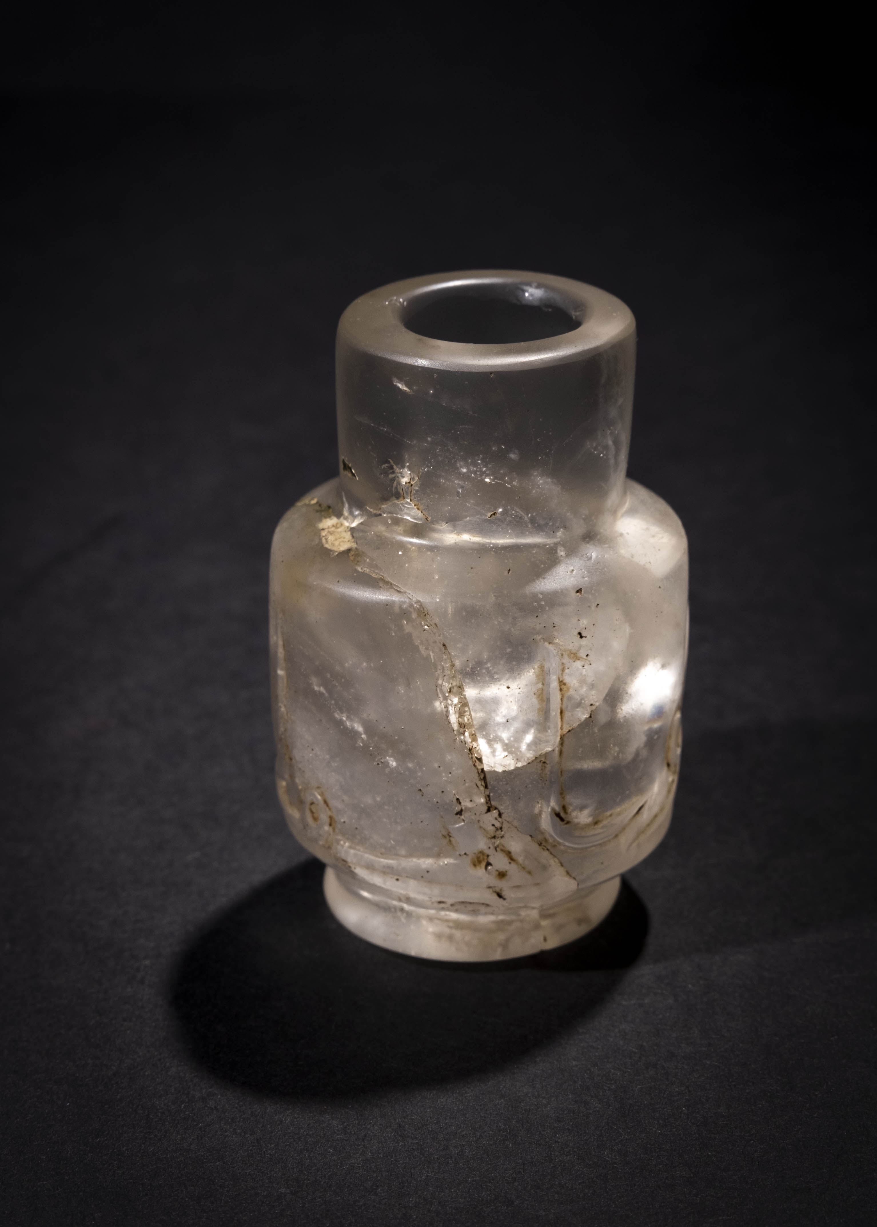 A CARVED ROCK CRYSTAL BOTTLE, FATIMID 11TH/12TH CENTURY - Bild 2 aus 2