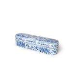 A HIGHLY RARE CHINESE BLUE & WHITE PEN CASE, XUANDE MARK