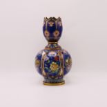 A CHINESE CLOISONNE VASE, QING DYNASTY (1644-1911)