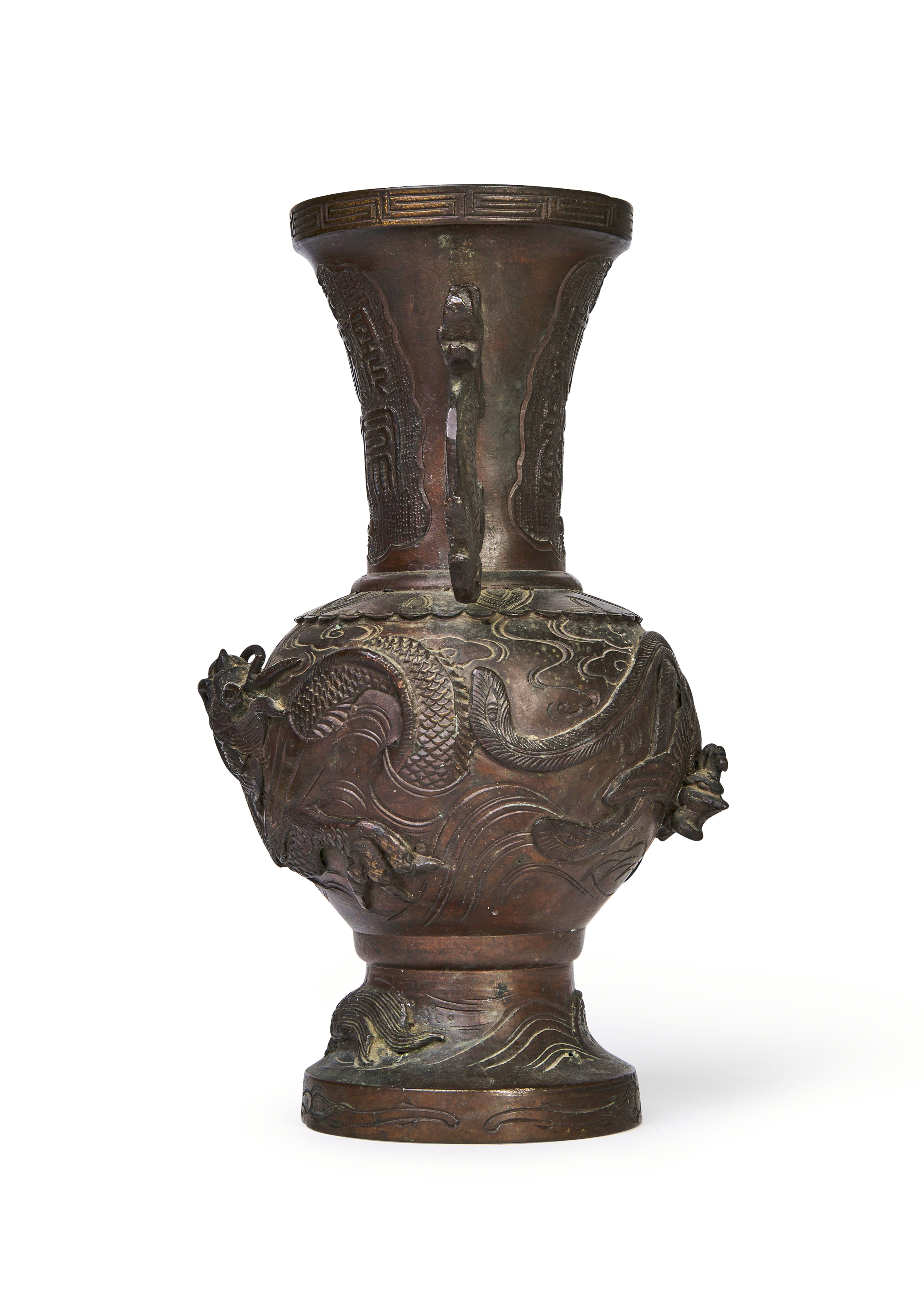 A CHINESE BRONZE VASE IN THE MANNER OF ARCHAIC FORM, MING OR LATER - Image 2 of 6