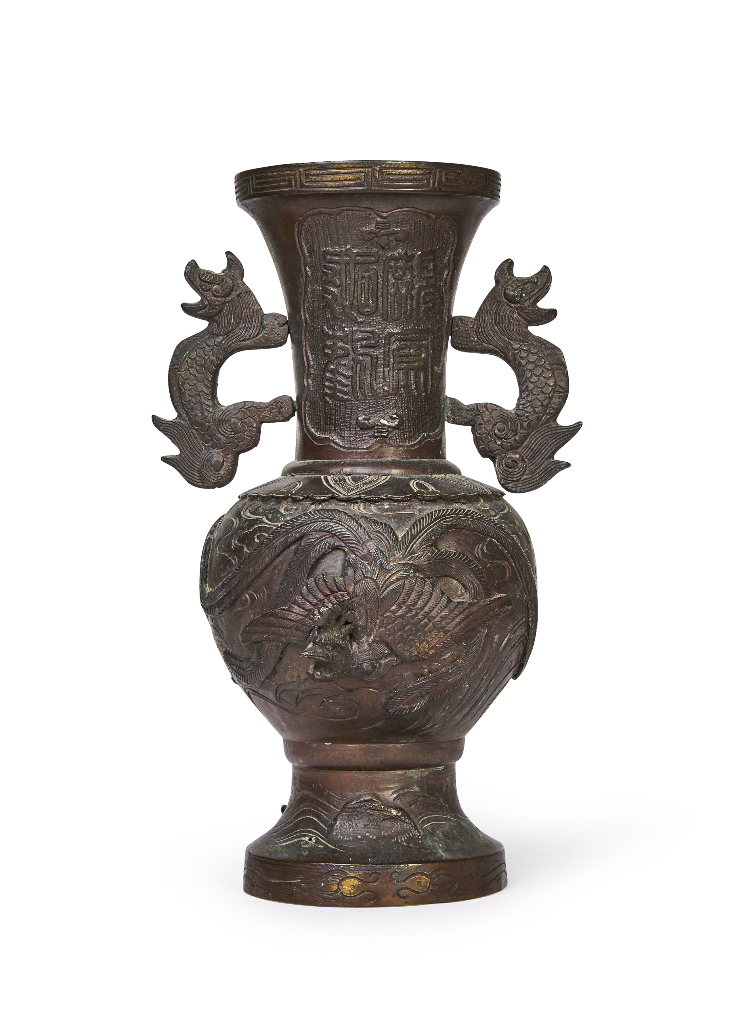 A CHINESE BRONZE VASE IN THE MANNER OF ARCHAIC FORM, MING OR LATER