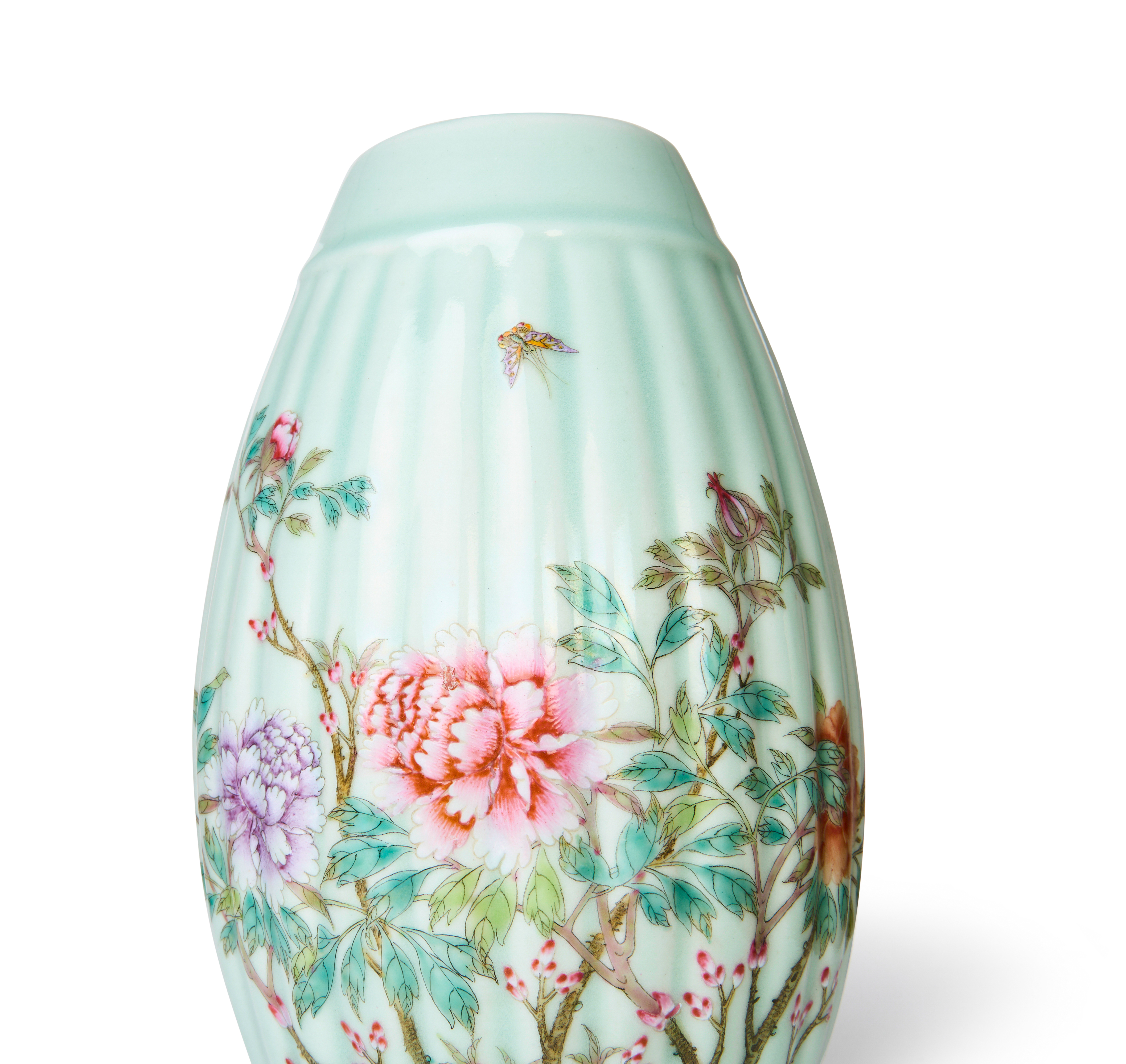 A RARE CHINESE FAMILLE ROSE LANTERN SHAPED VASE, QIANLONG MARK & POSSIBLY OF THE PERIOD - Image 2 of 5