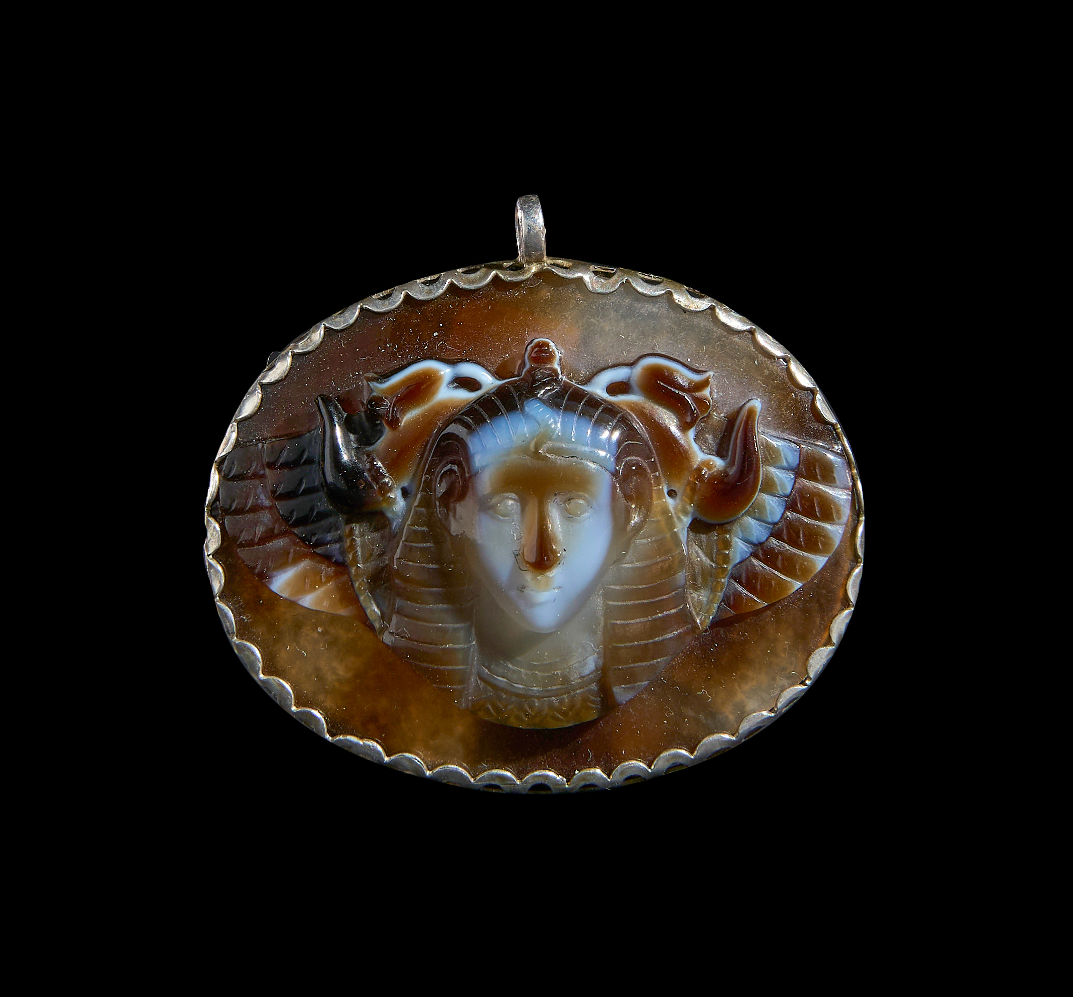 A GRAECO-EGYPTIAN AGATE AMULET OF A PHARAOH, POSSIBLY ANCIENT