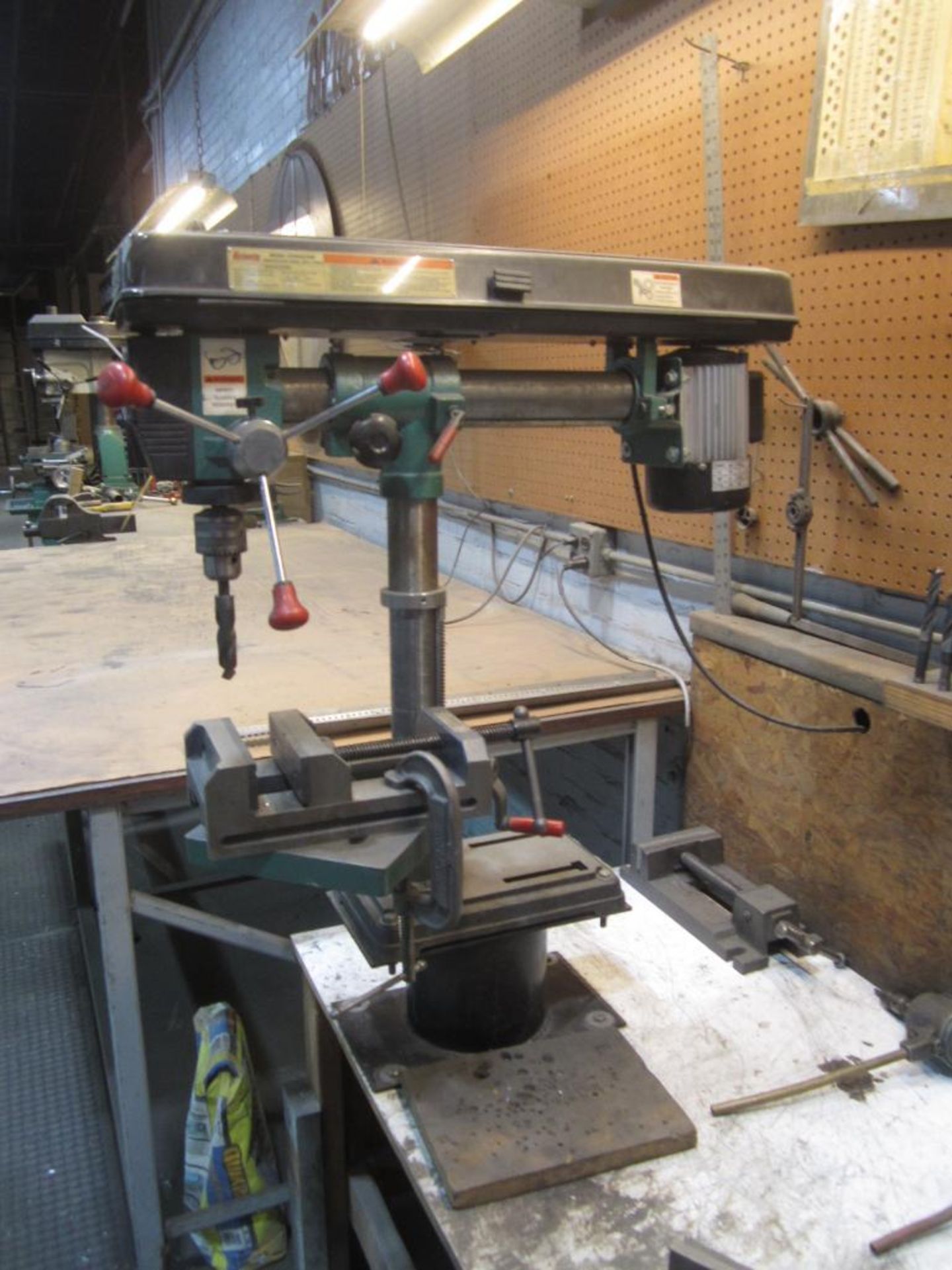 Grizzly work bench radial drill press - Image 5 of 5