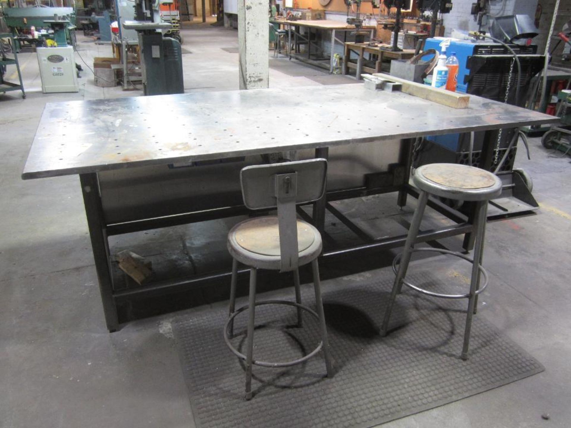 Stainless steel 1" table with gig holes top - Image 2 of 4