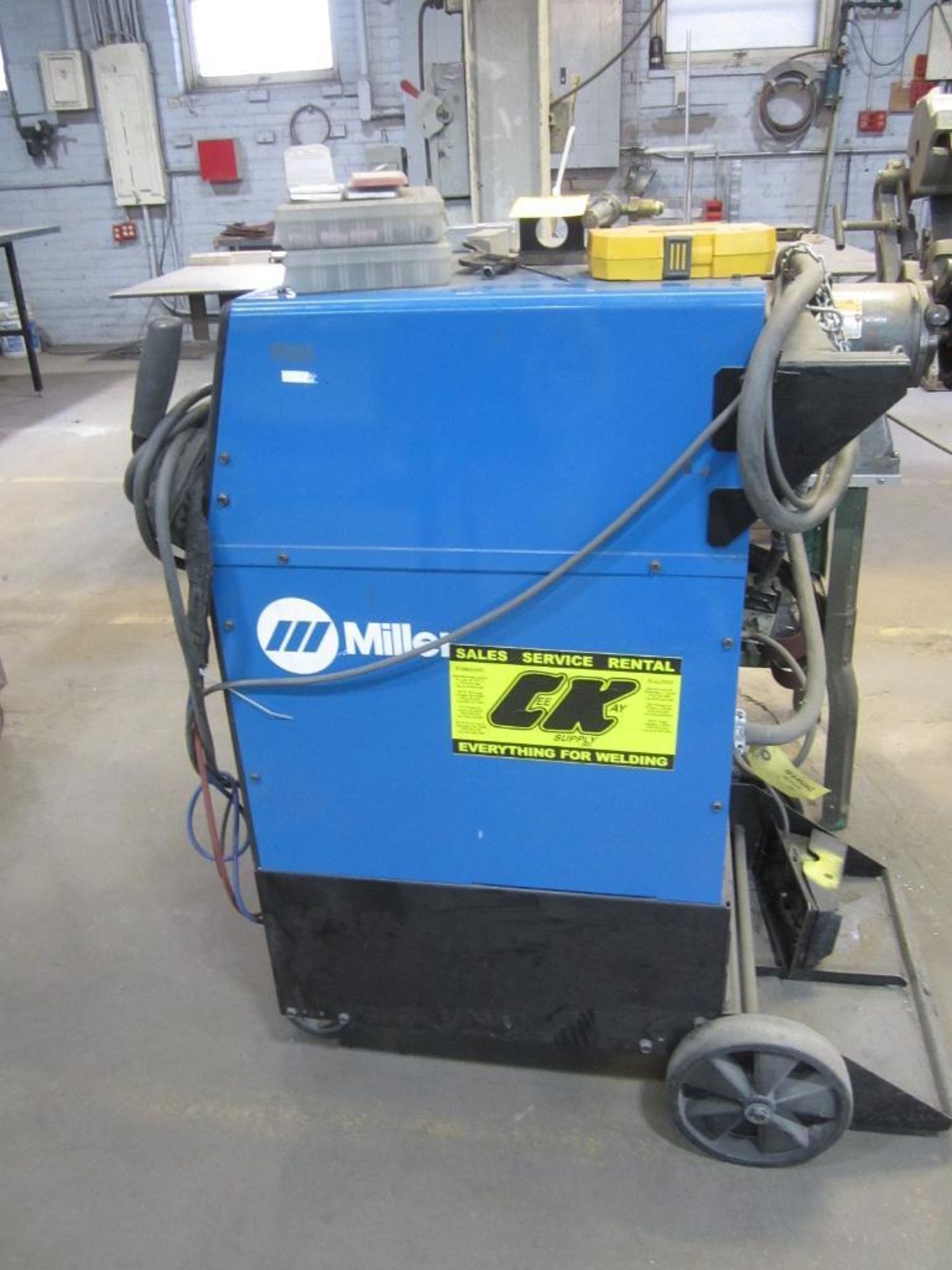 Miller synchrowave arc welder 250DX