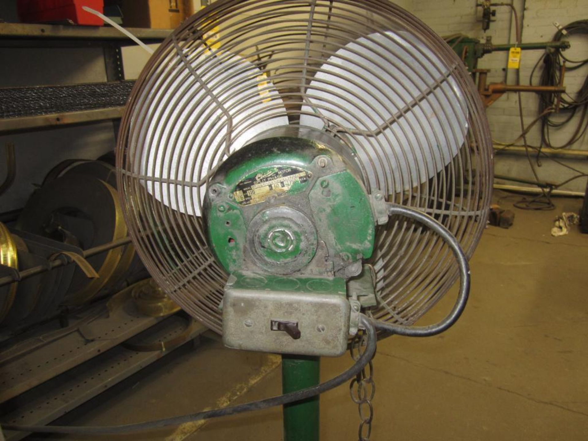 Industrial short fan - Image 2 of 3