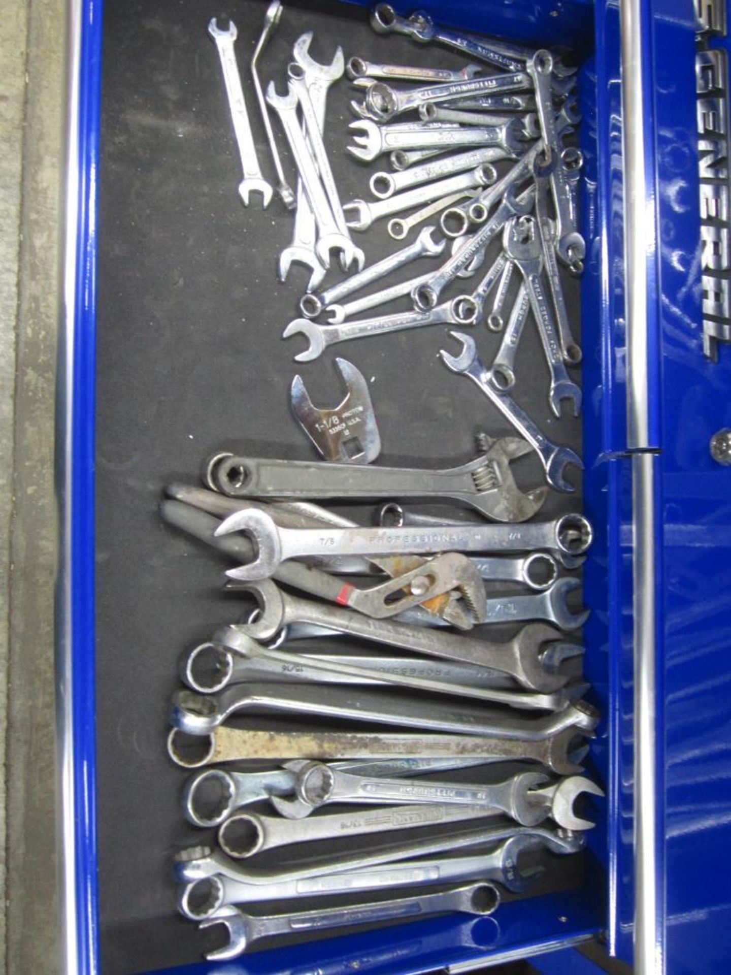 Rolling tool box with contents - Image 4 of 6