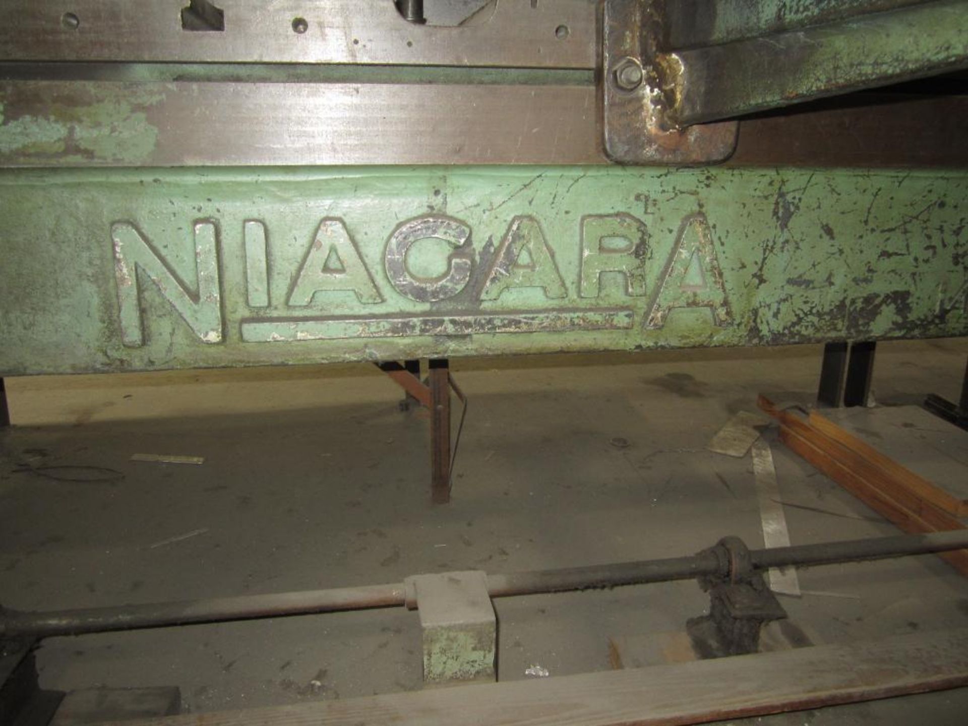 Niagara number 48 shear electric - Image 6 of 8