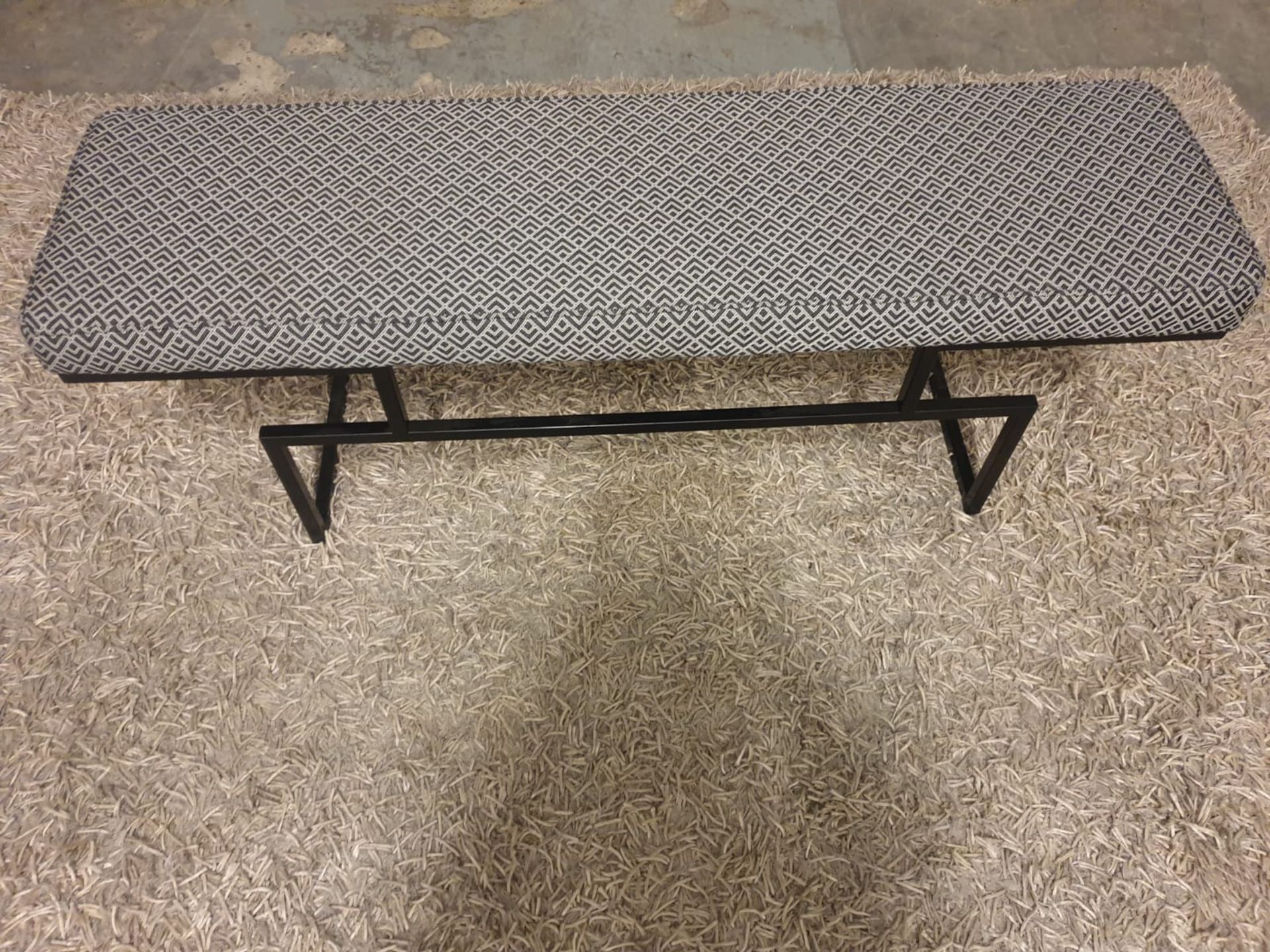 A Geometric End Of Bed Bench Black Metal Base Frame 125 X 36 X 46cm (ST08)