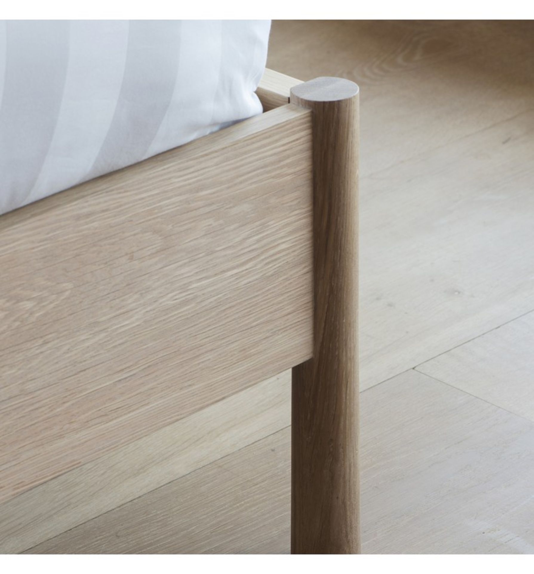 Wycombe 5' Spindle Bed The Wycombe Range Made From A Combination Of The Finest Solid Oak And Veneers - Bild 3 aus 4