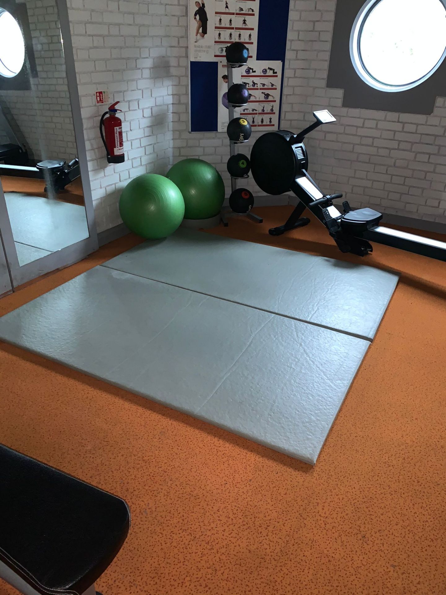 2 x Origin Vinyl Fitness Mats 200 x 100cm ( Leisure Centre ) - Bild 2 aus 2