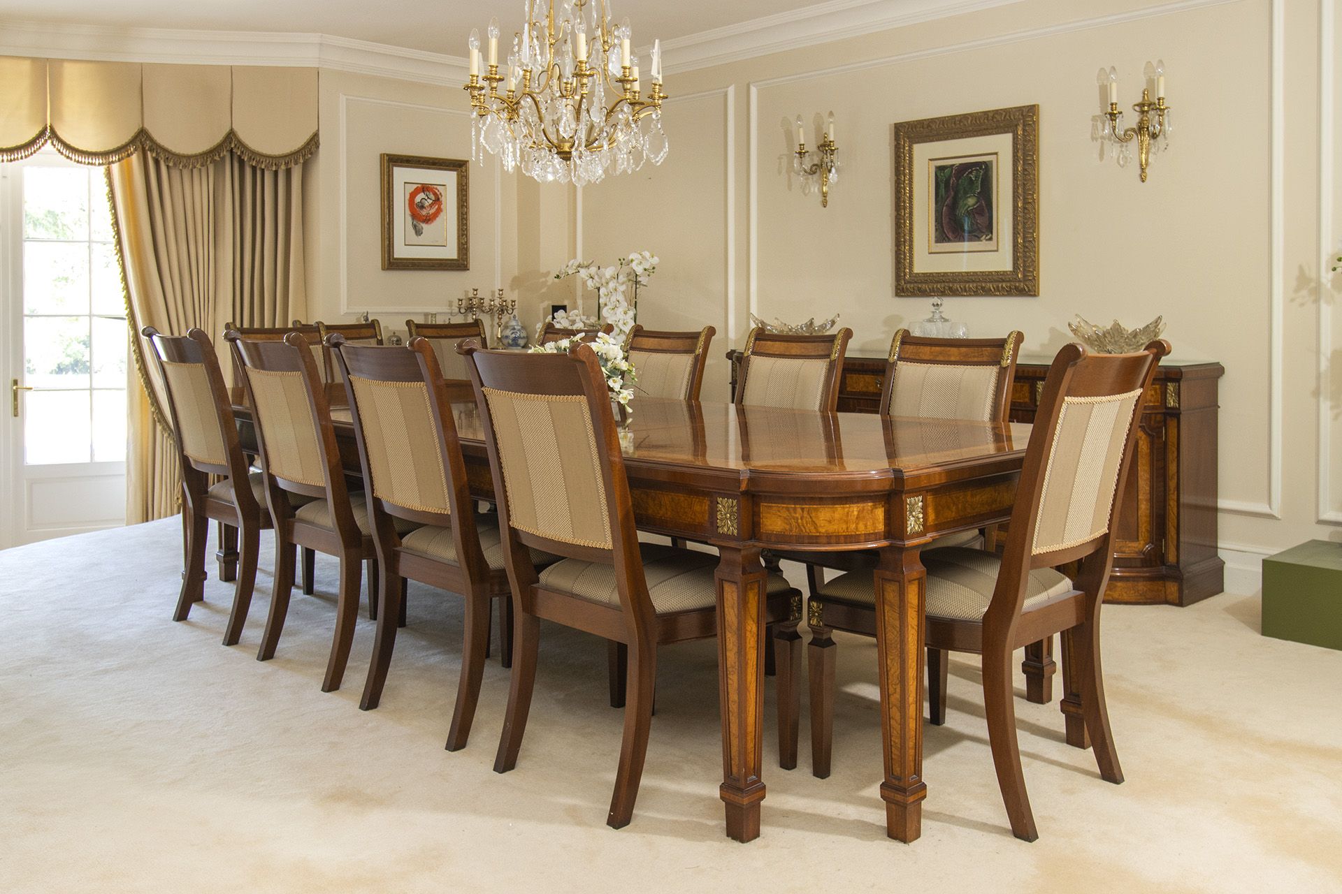 Charles Barr Fine Furniture Regal burr mahogany inlaid dining table complete with 10 x dining chairs - Image 3 of 3
