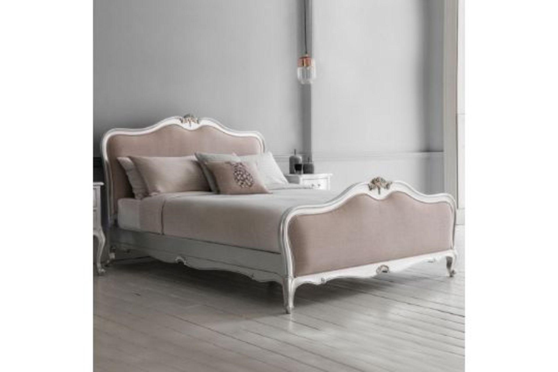 Hudson Chic 6' Superking Linen Upholstered Bed Silver Handcrafted With Exquisite Attention To Detail