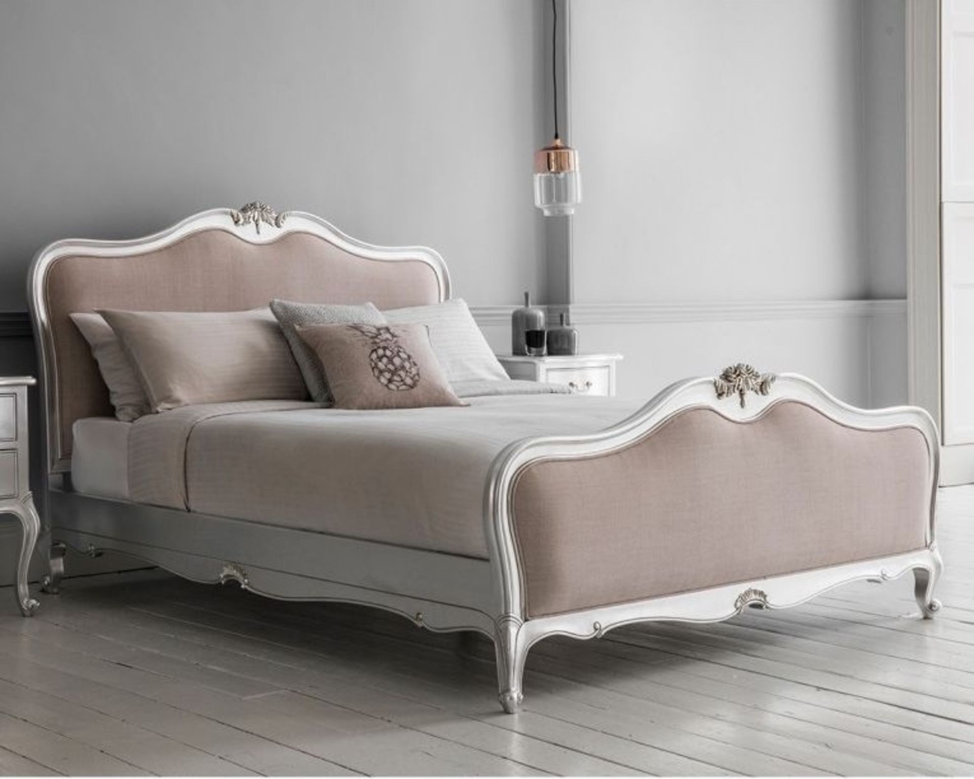 Hudson Chic 6' Superking Linen Upholstered Bed Silver Handcrafted With Exquisite Attention To Detail