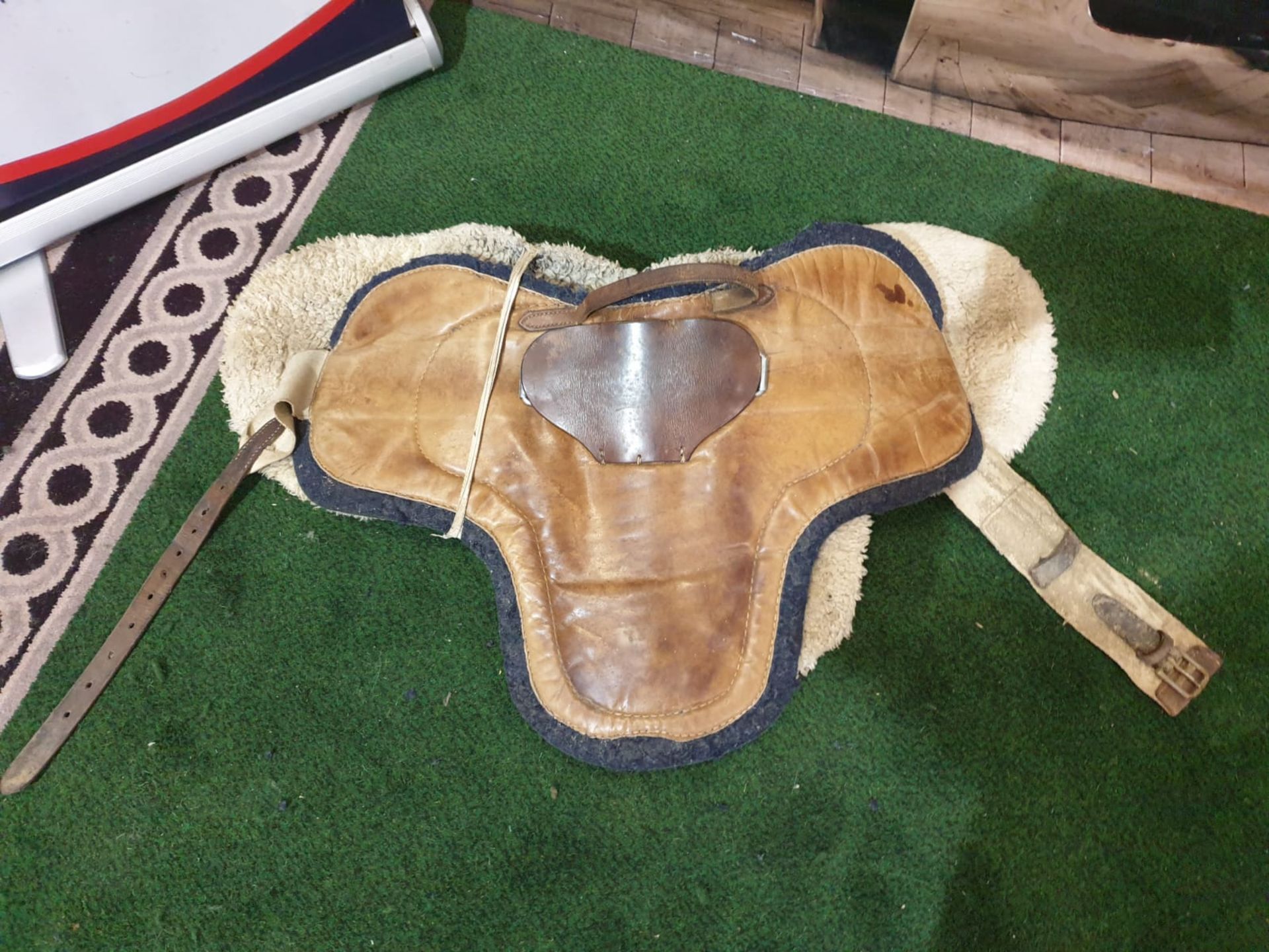 Vintage Leather saddle with Sheepskin liner 70 x 40