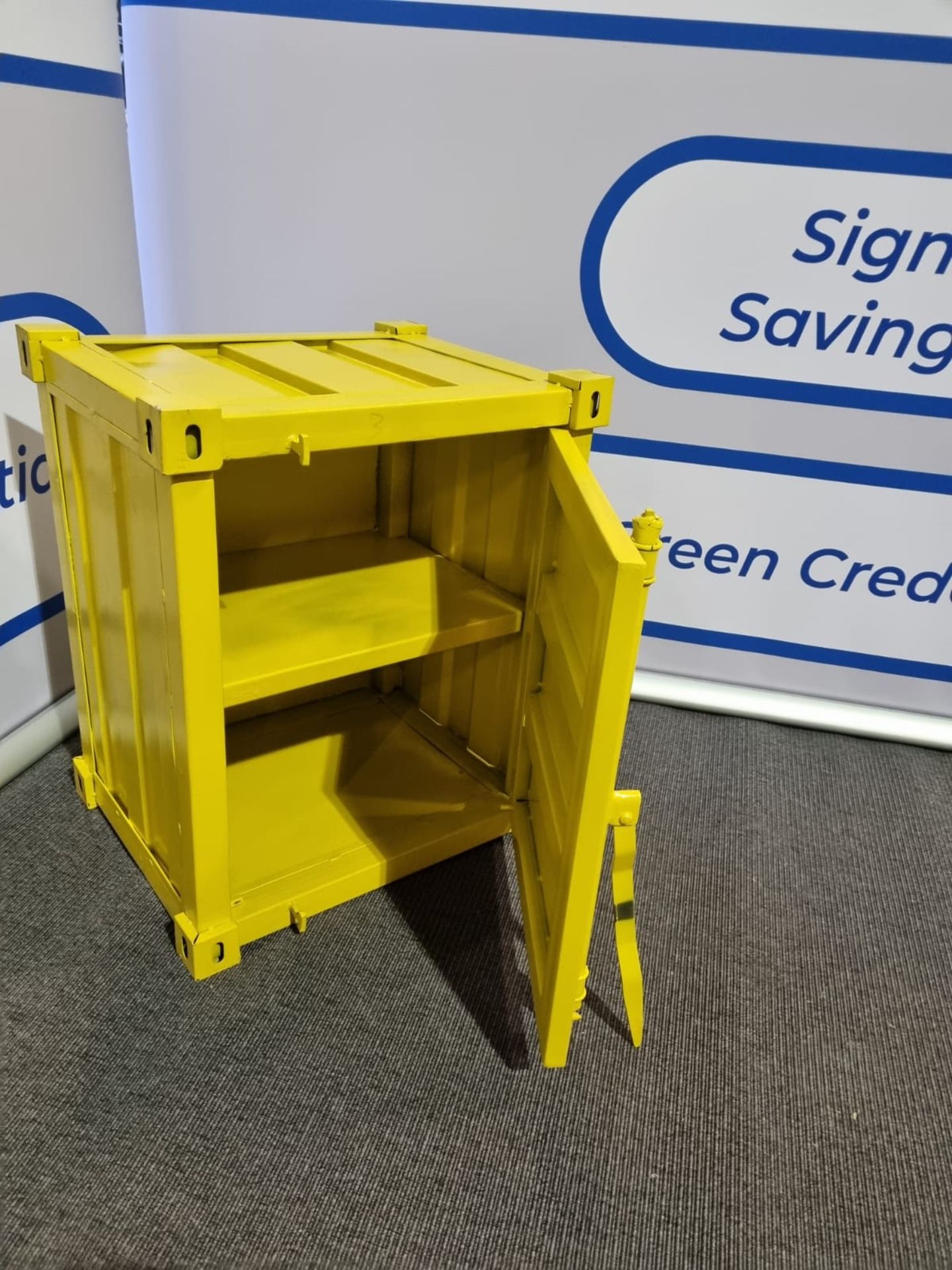 Yellow Shipping Container Bedside Cabinet This Bedside Cabinet Is In An Industrial Shipping - Bild 3 aus 4