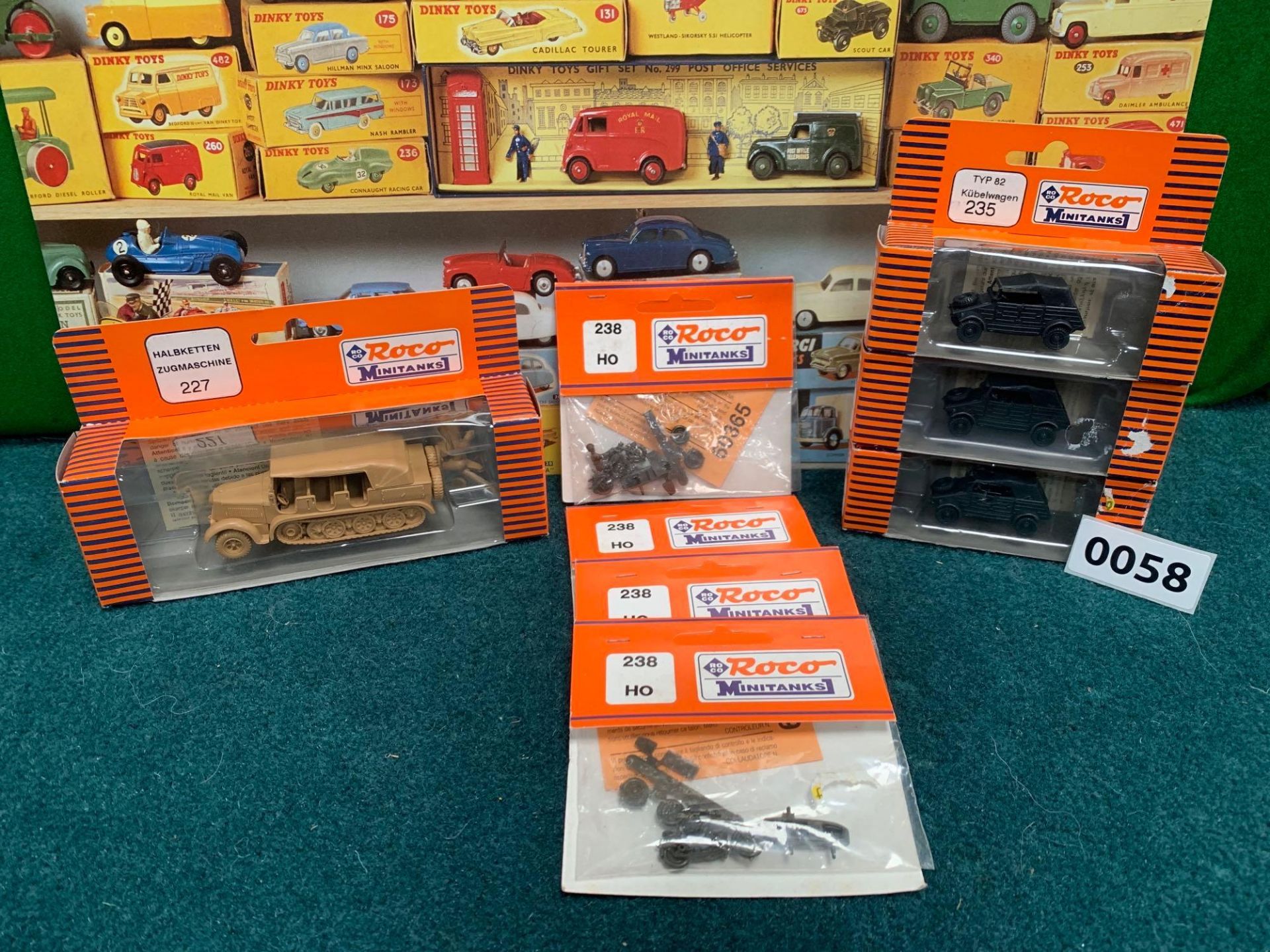 8 x Roco Miniatures boxed tanks