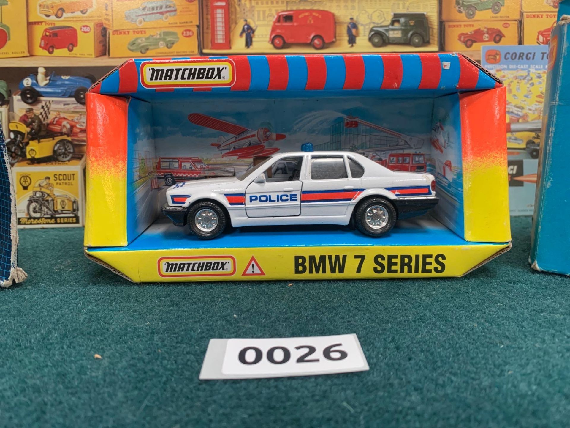 Set Of 3 x Matchbox Service Vehicles. Superking K-143 Bedford CF 2/250 Ambulance BMW 7 Series Police - Bild 6 aus 8