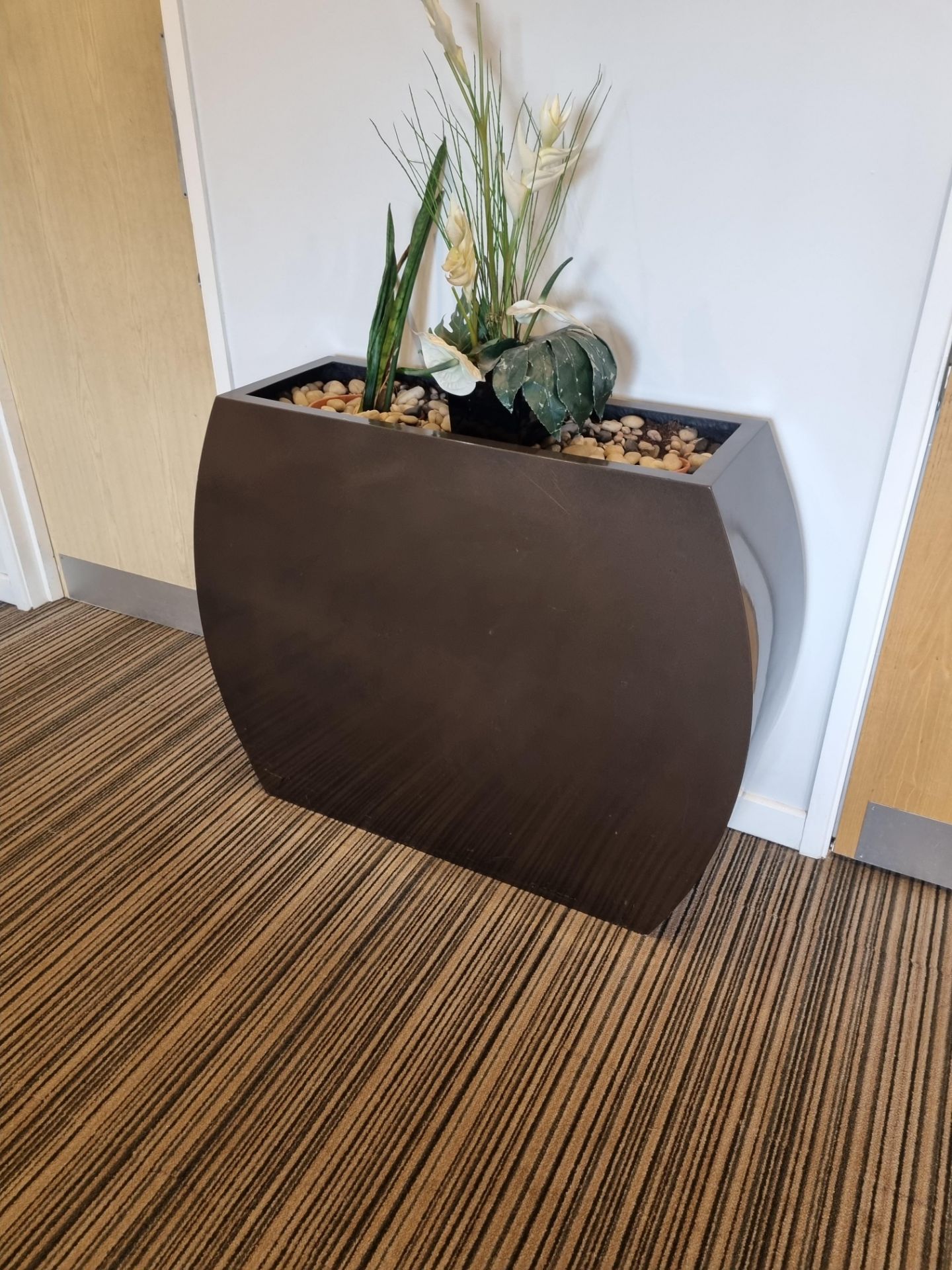 Bronzed effect composite planter 110 x 34 x 90cm